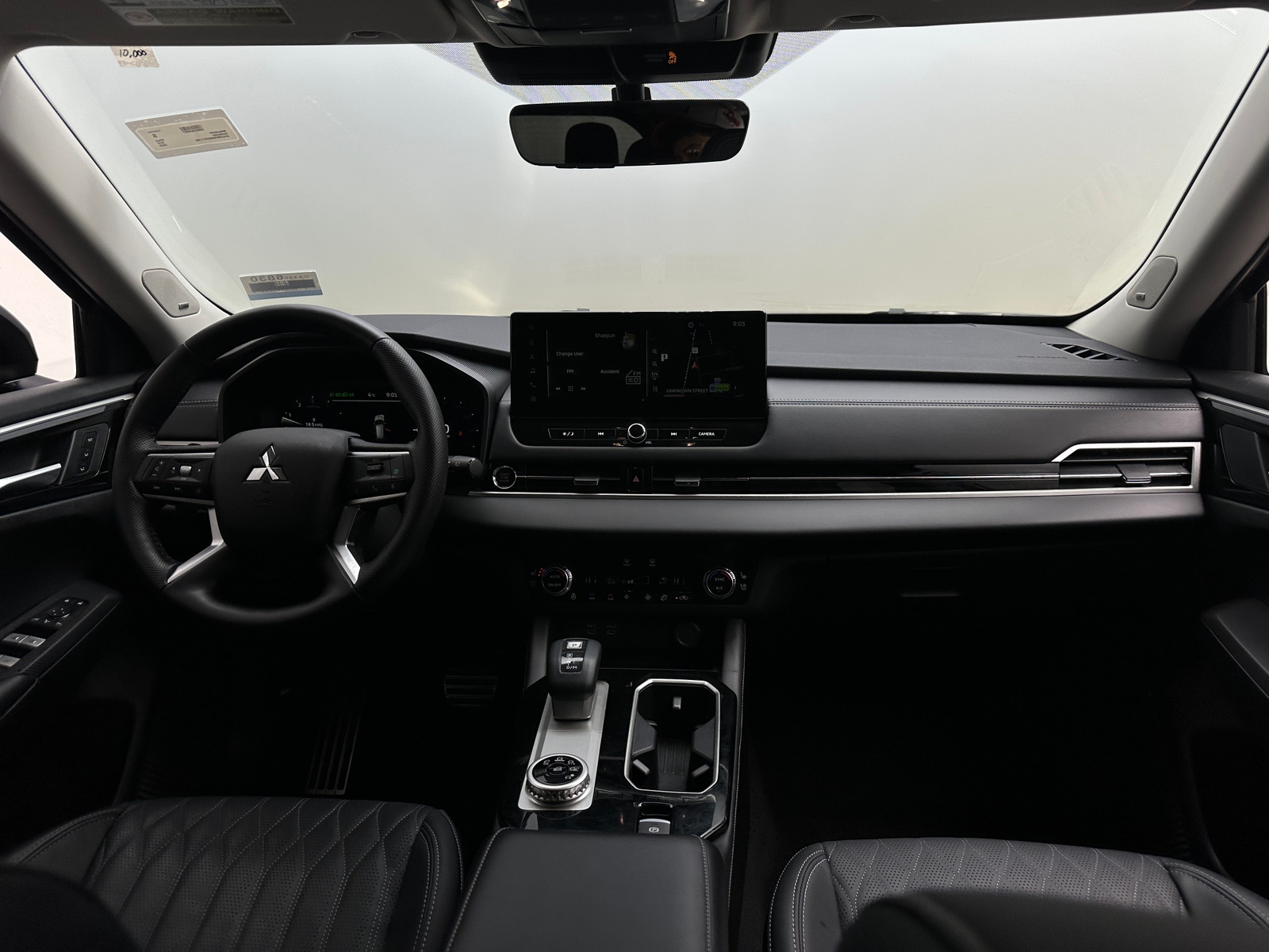 Thumbnail: 2025 Mitsubishi Outlander - 2