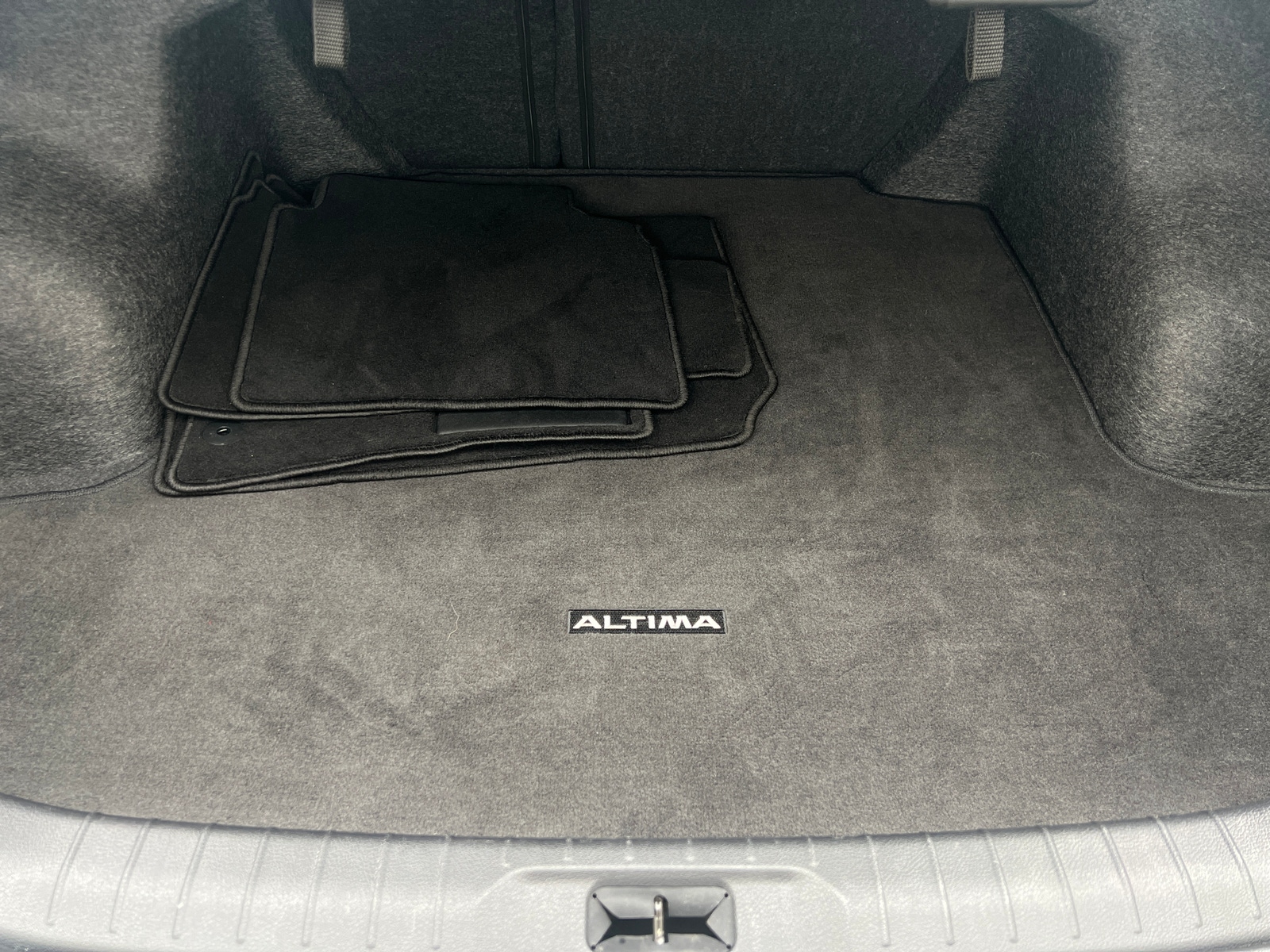 Thumbnail: 2024 Nissan Altima - 7