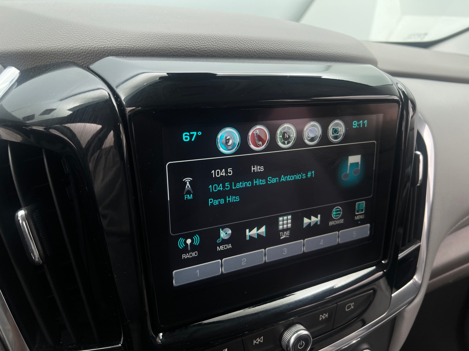 Thumbnail: 2018 Chevrolet Traverse - 3