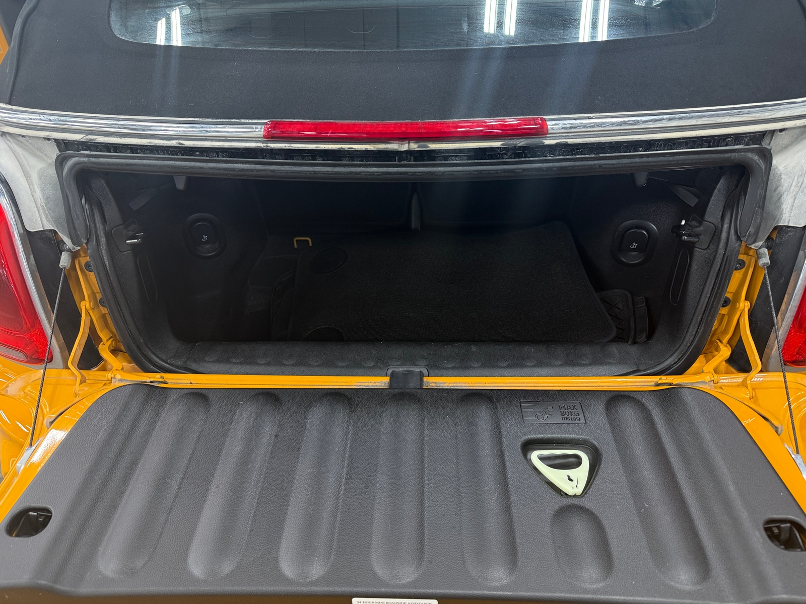 Thumbnail: 2018 MINI Cooper Convertible - 6