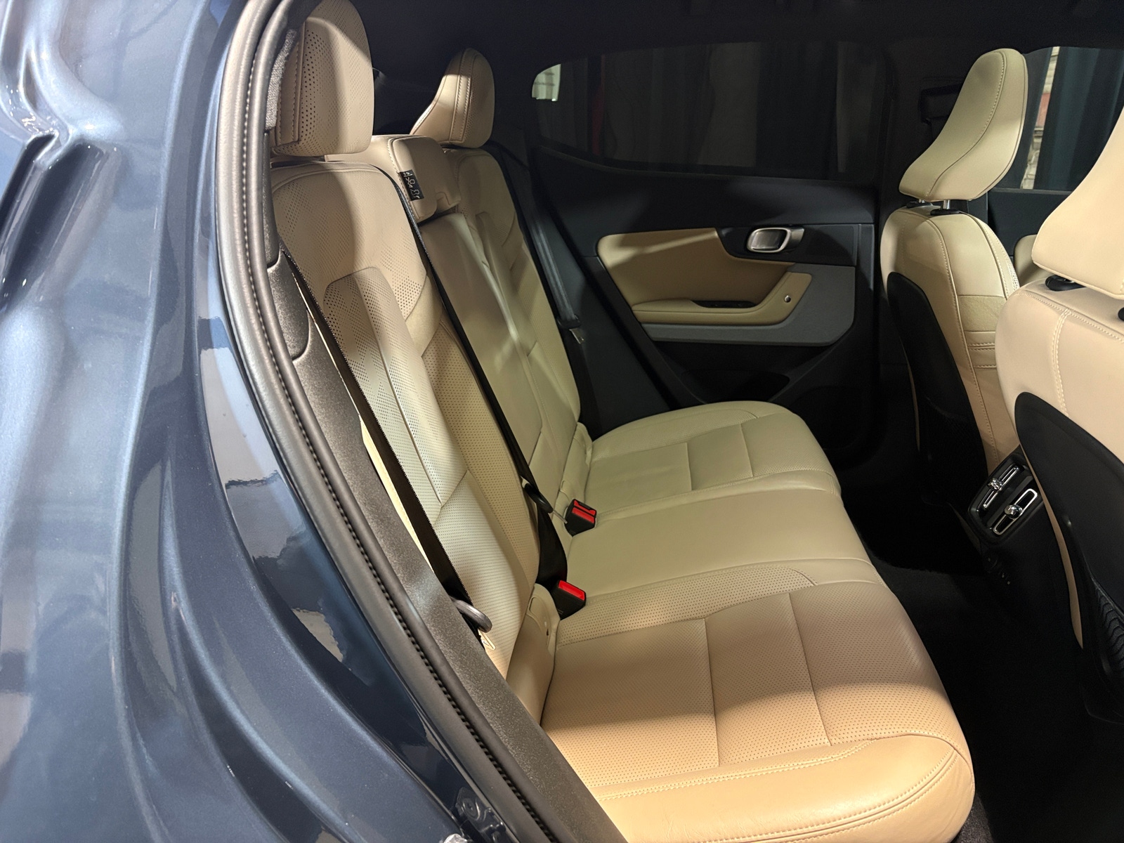 Thumbnail: 2021 Polestar 2 - 6