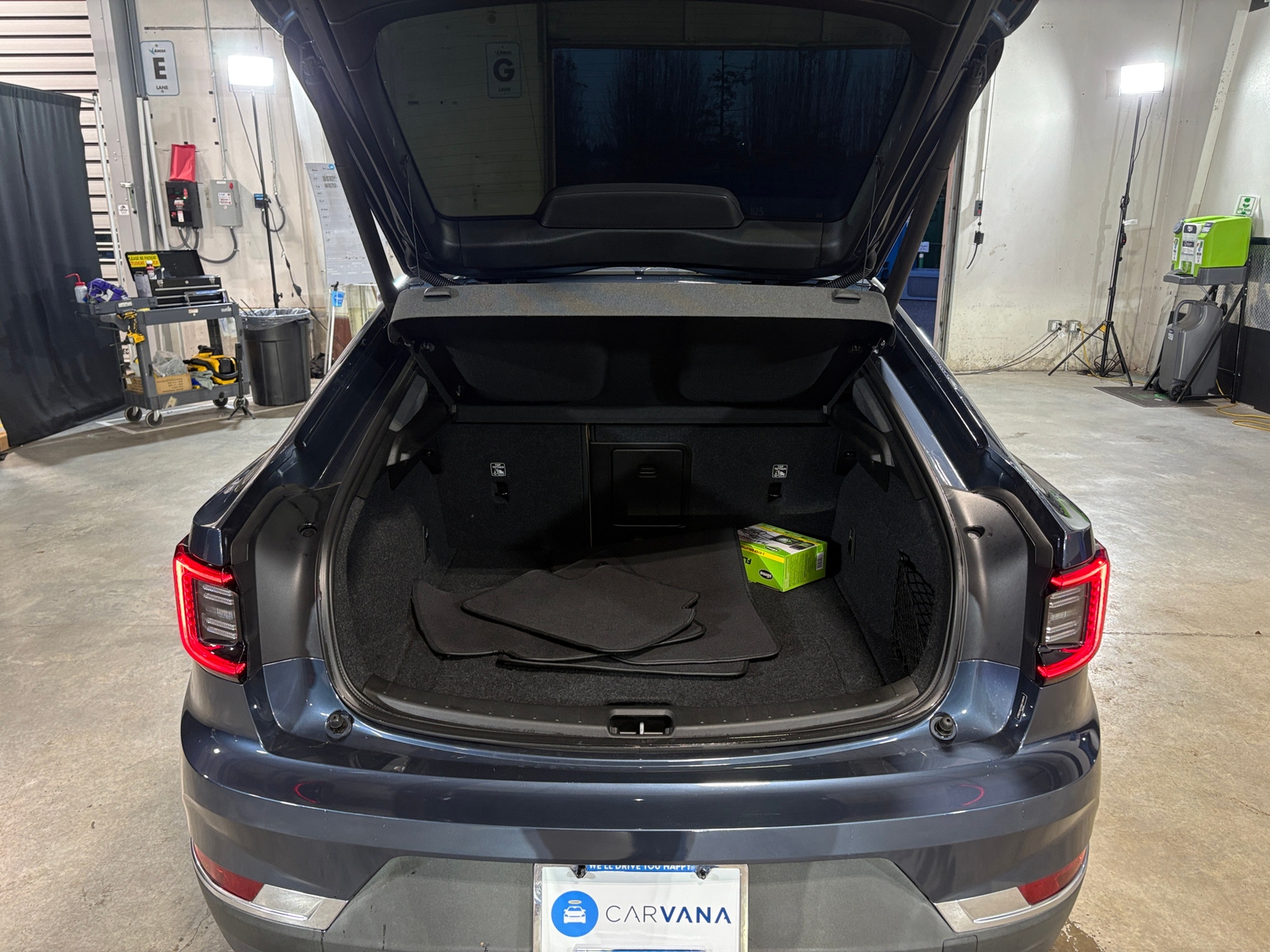 Thumbnail: 2021 Polestar 2 - 7