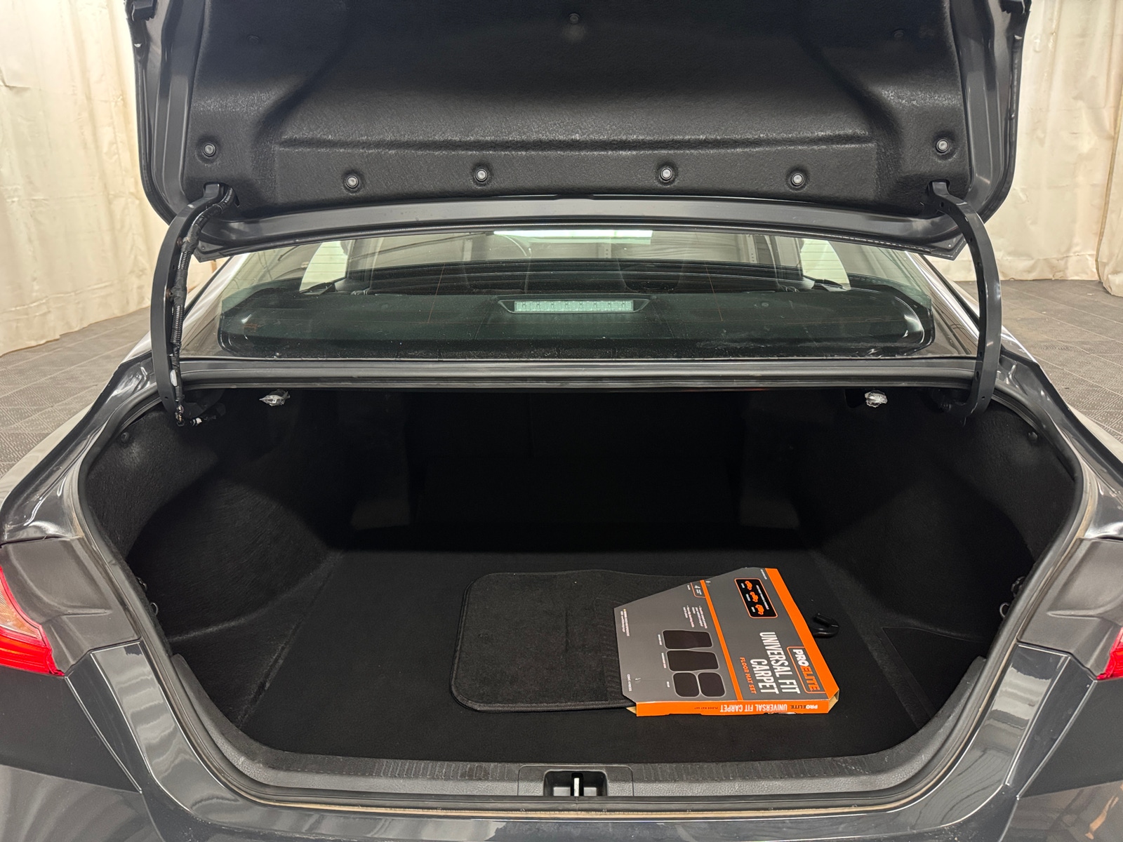 Thumbnail: 2025 Toyota Camry - 7