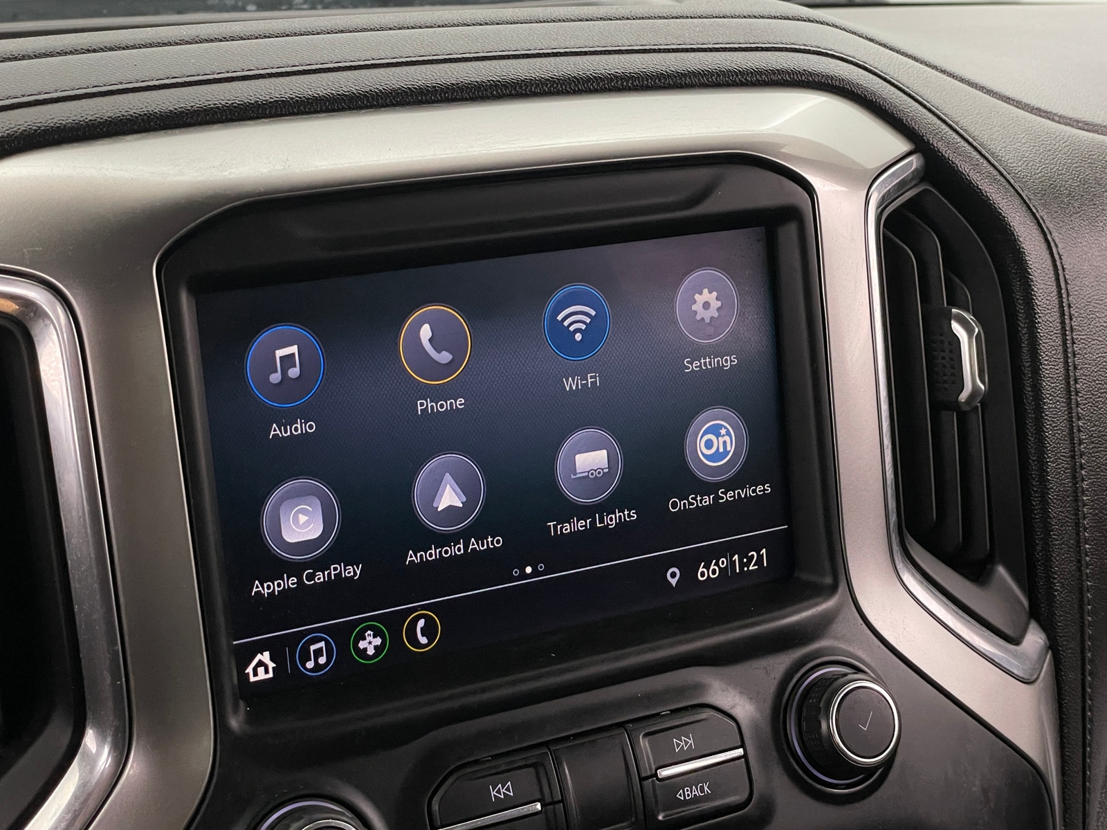 Thumbnail: 2019 Chevrolet Silverado 1500 - 4