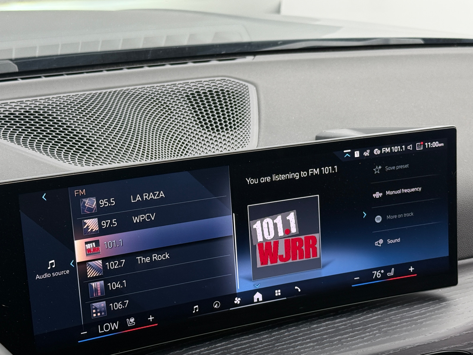 Thumbnail: 2025 BMW 3 Series - 3