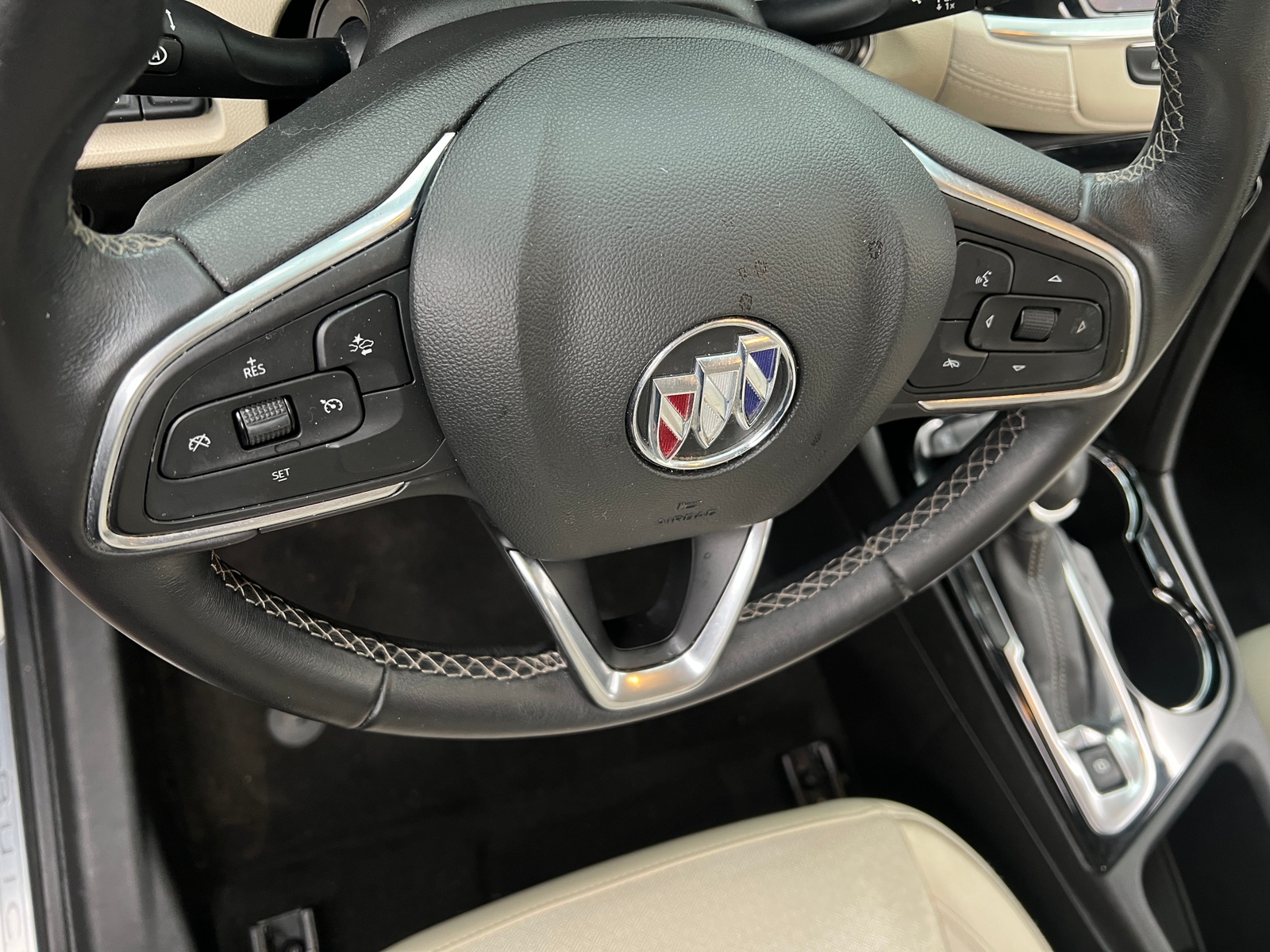 Thumbnail: 2020 Buick Encore GX - 4