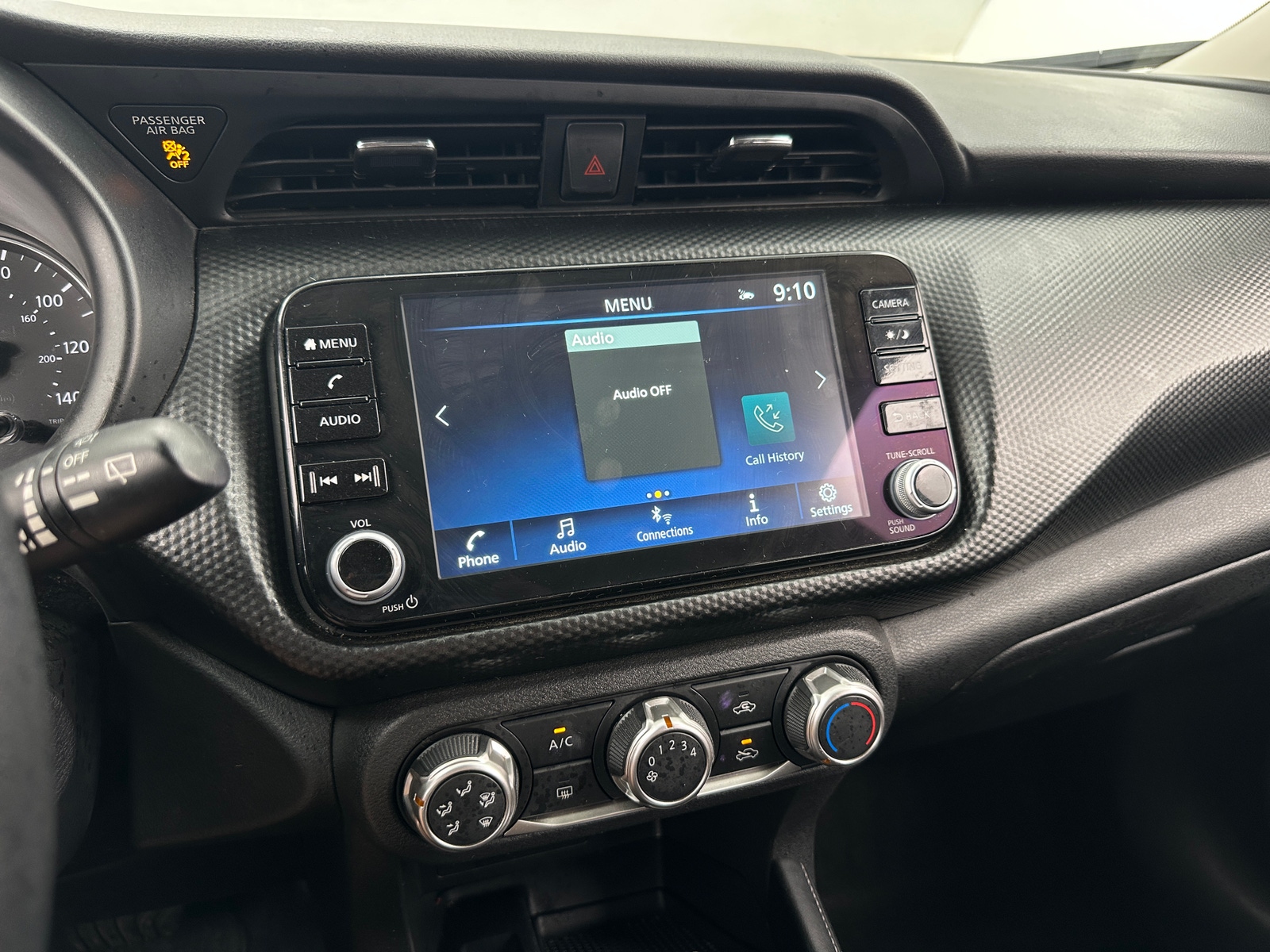 Thumbnail: 2024 Nissan Kicks - 4