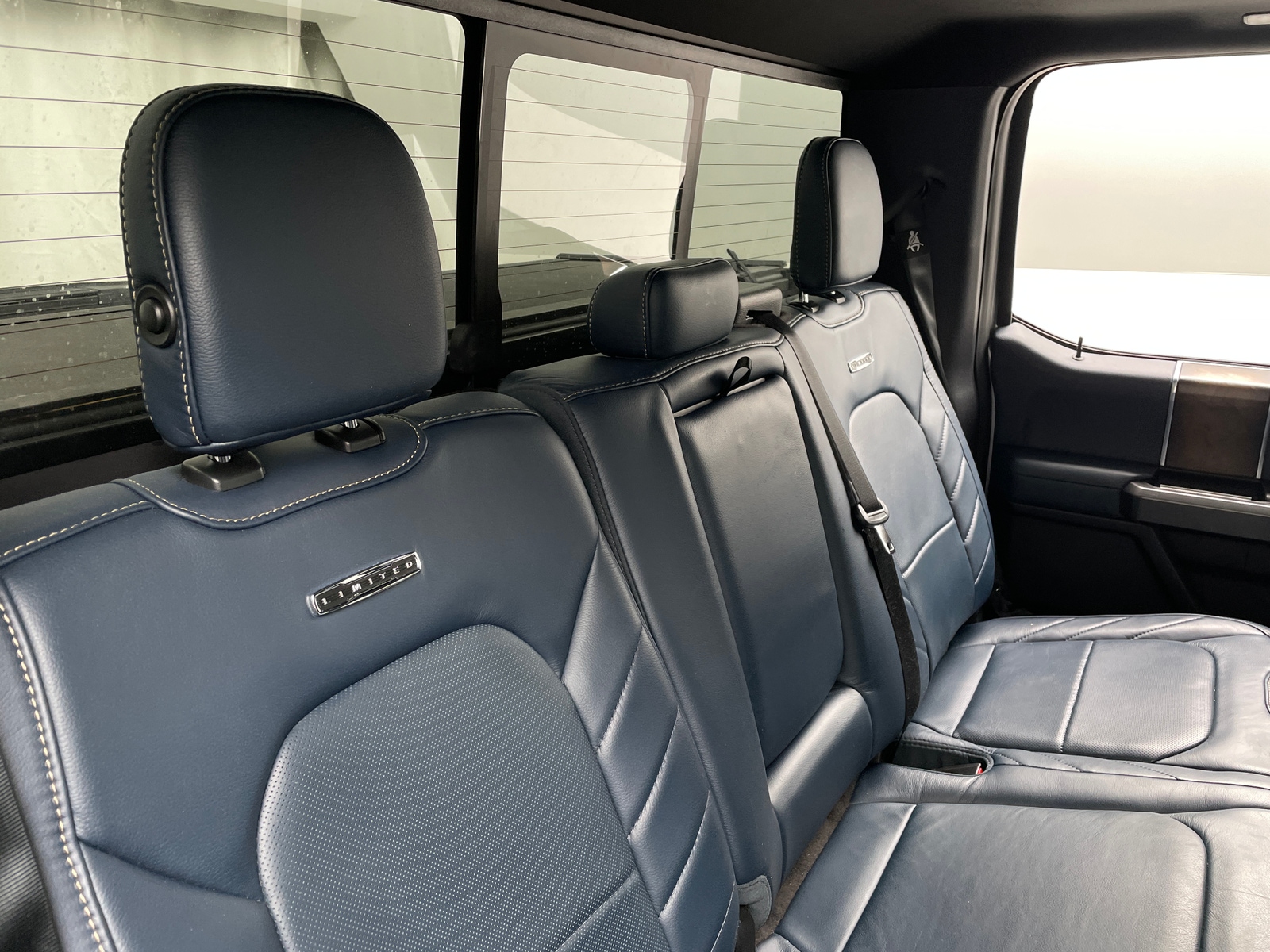 Thumbnail: 2018 Ford Econoline - 5