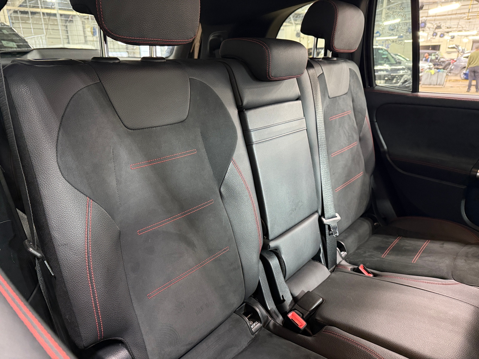 Thumbnail: 2022 Mercedes-Benz GLB - 5