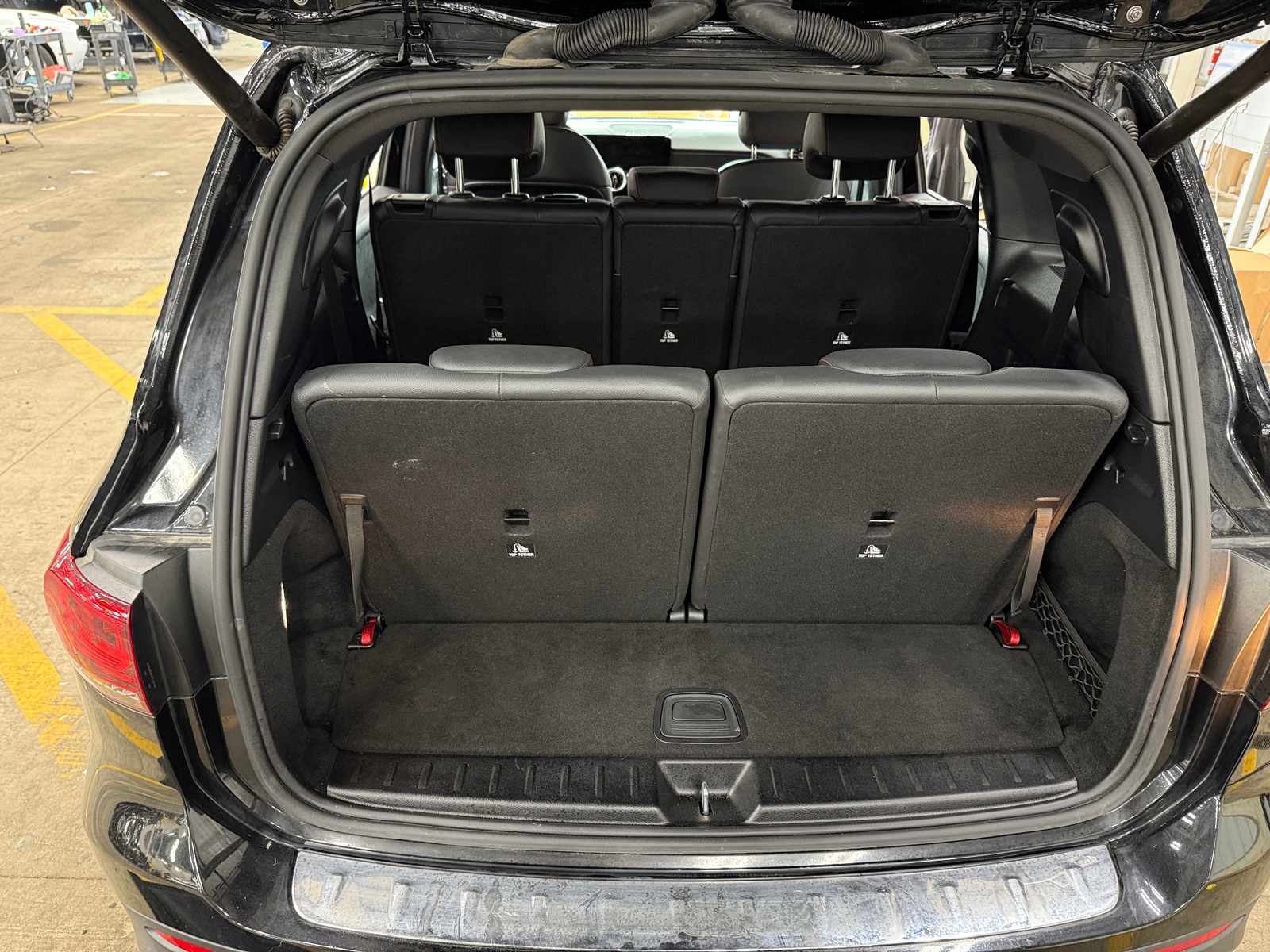 Thumbnail: 2022 Mercedes-Benz GLB - 6