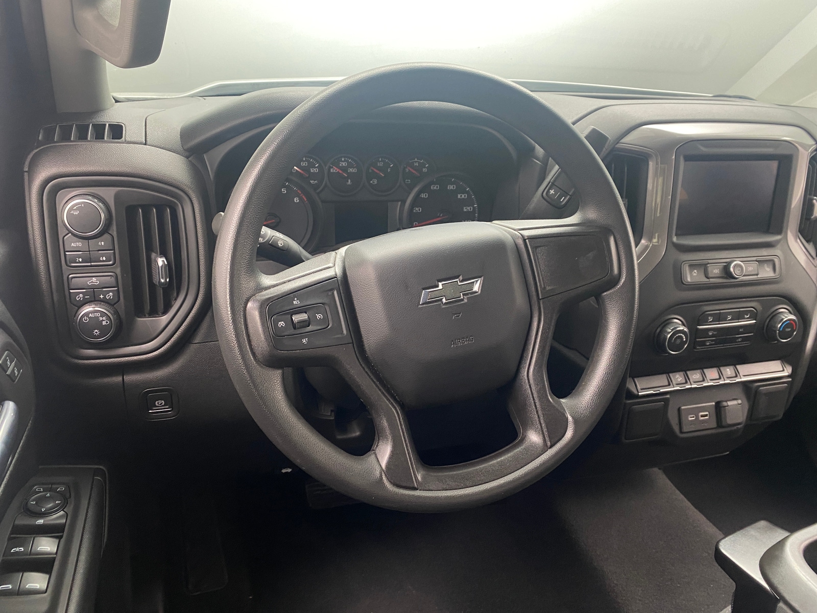 Thumbnail: 2021 Chevrolet Silverado 1500 - 5