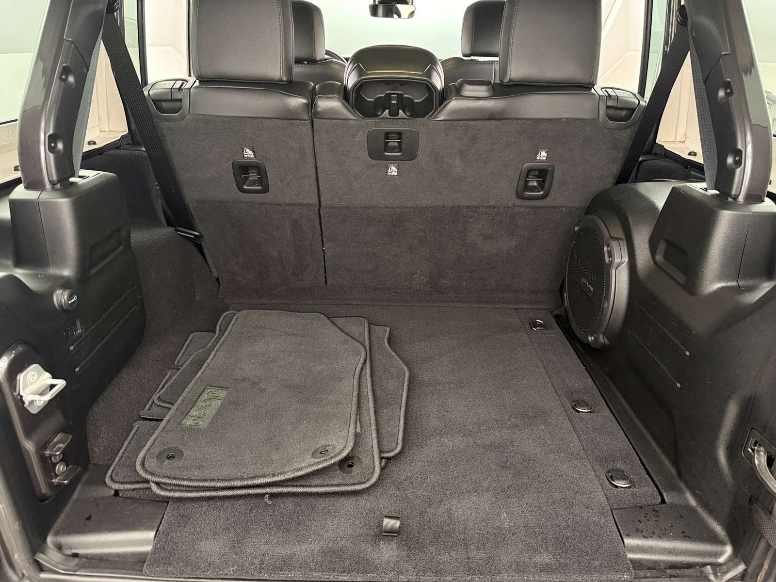 Thumbnail: 2021 Jeep Wrangler - 6