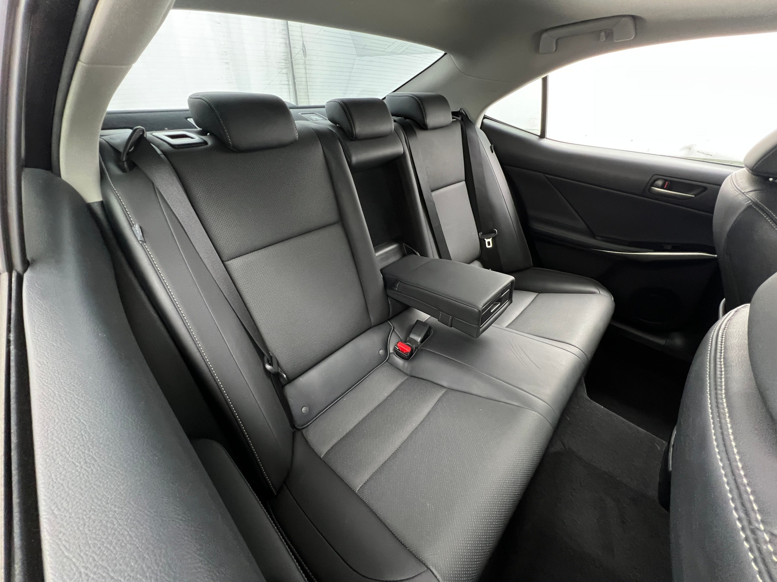 Thumbnail: 2018 Lexus IS - 5