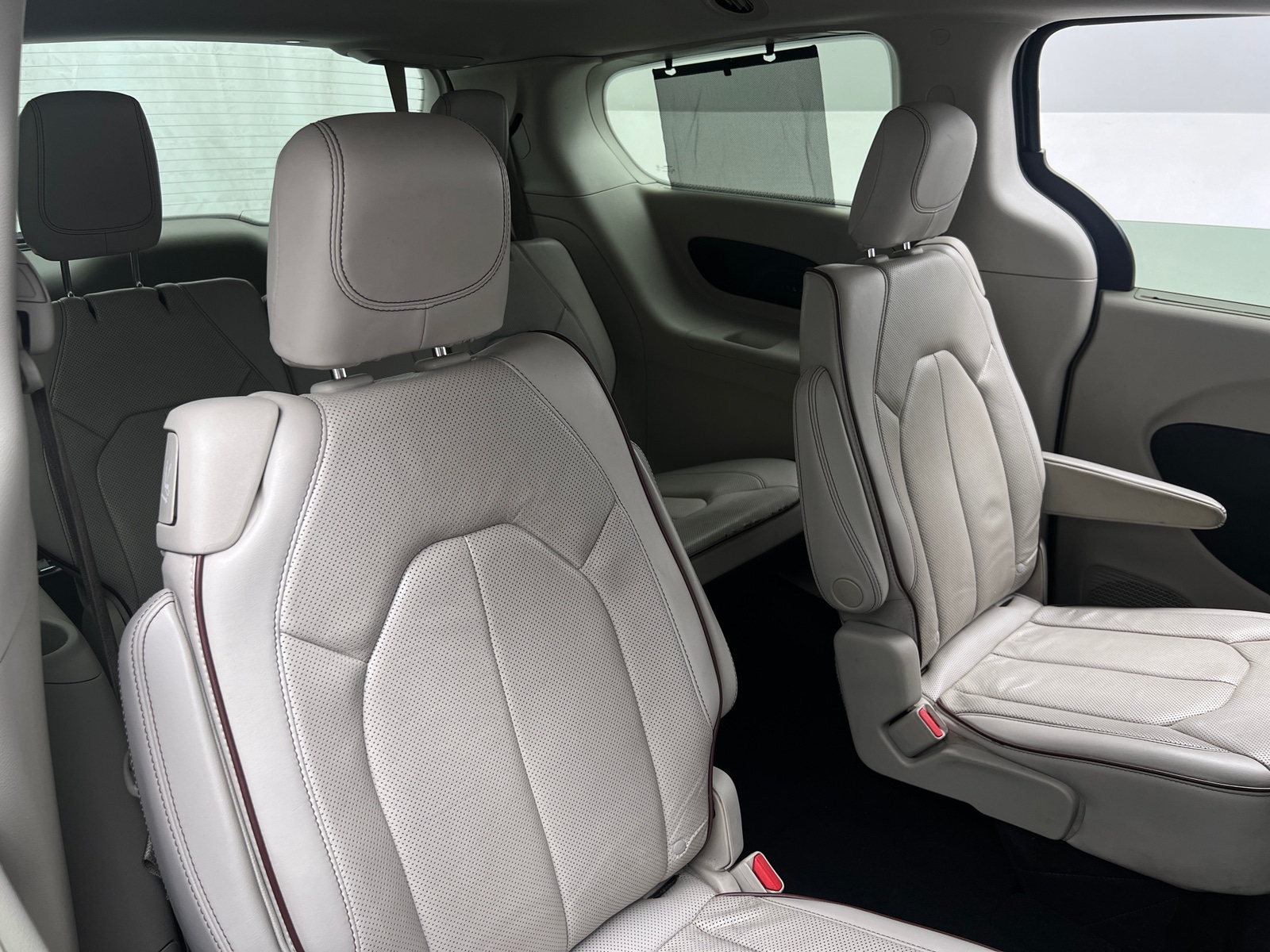 Thumbnail: 2020 Chrysler Pacifica - 5