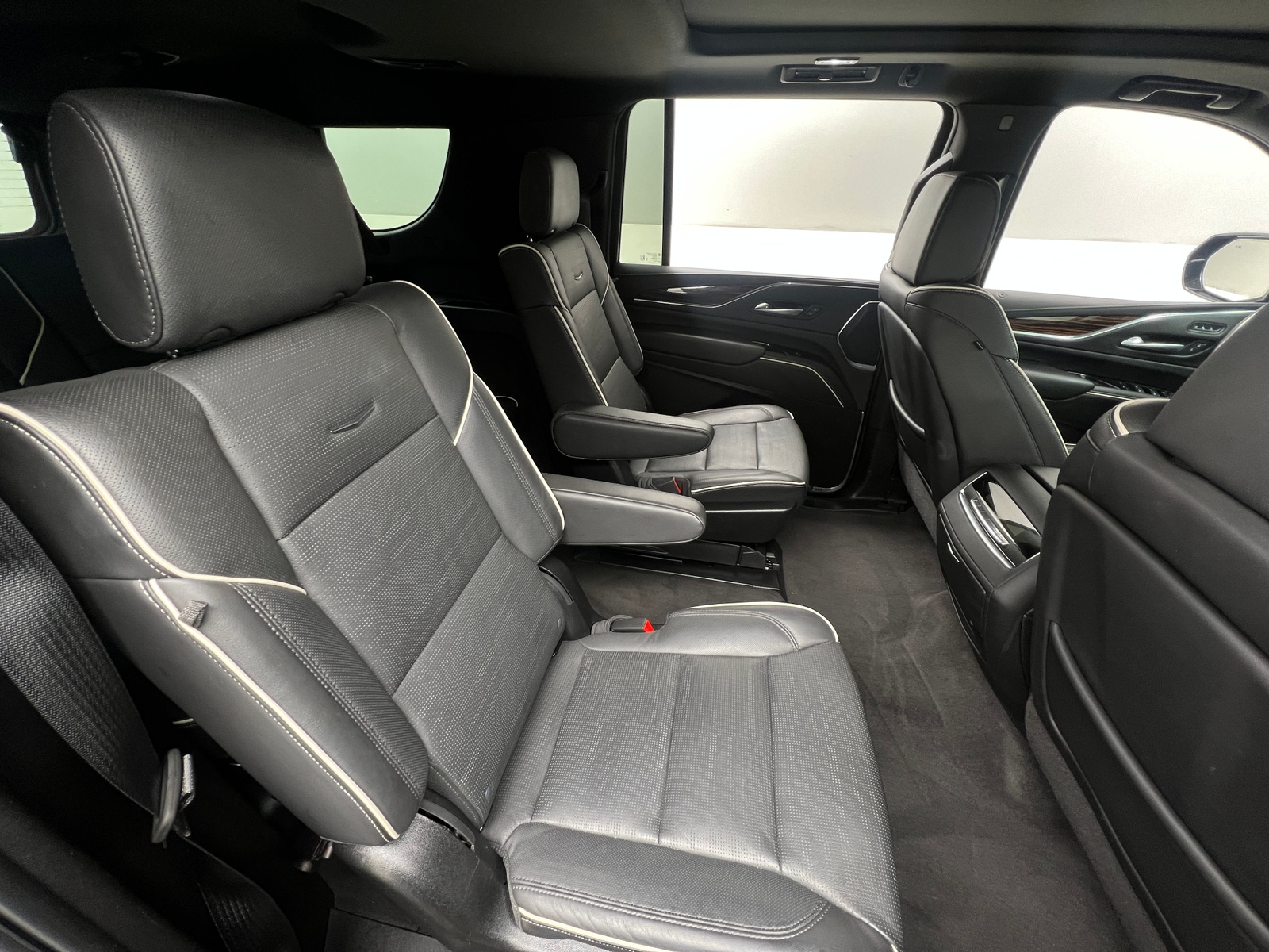 Thumbnail: 2024 Cadillac Escalade - 5