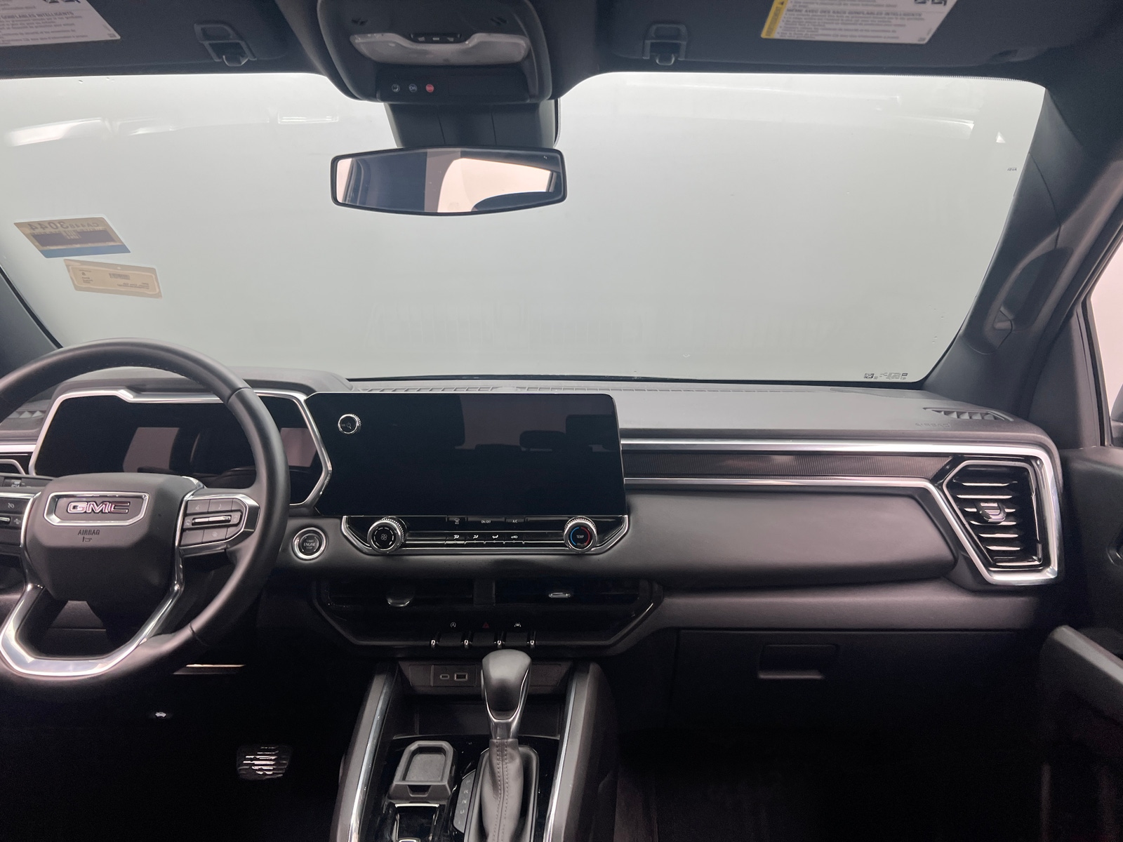 Thumbnail: 2024 GMC Canyon - 3