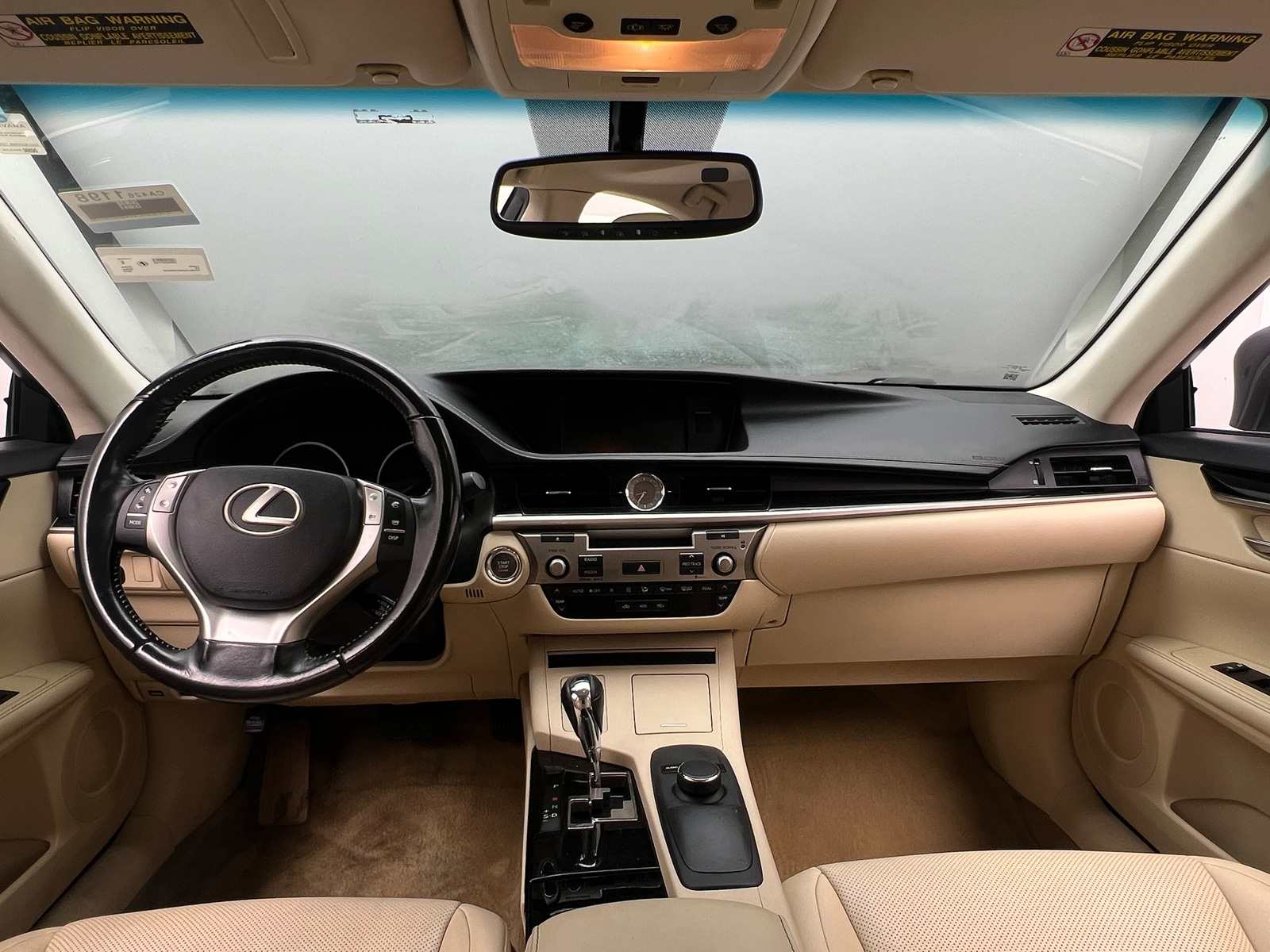 Thumbnail: 2015 Lexus ES - 2