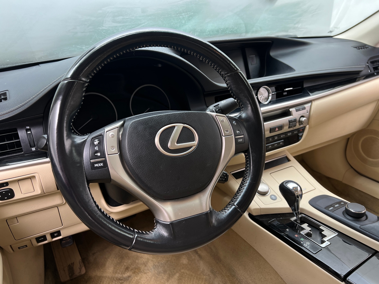 Thumbnail: 2015 Lexus ES - 4