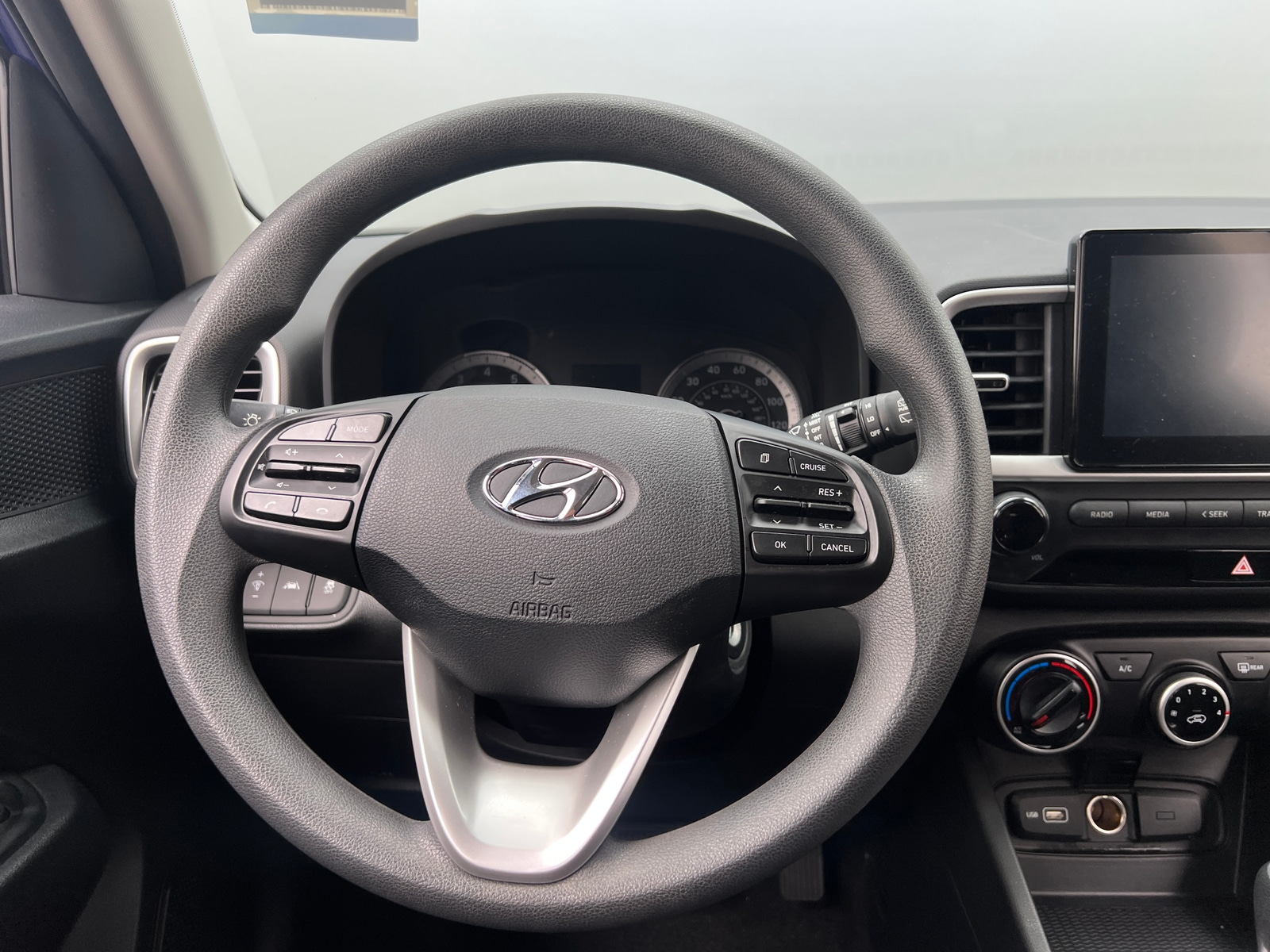 Thumbnail: 2022 Hyundai Venue - 5