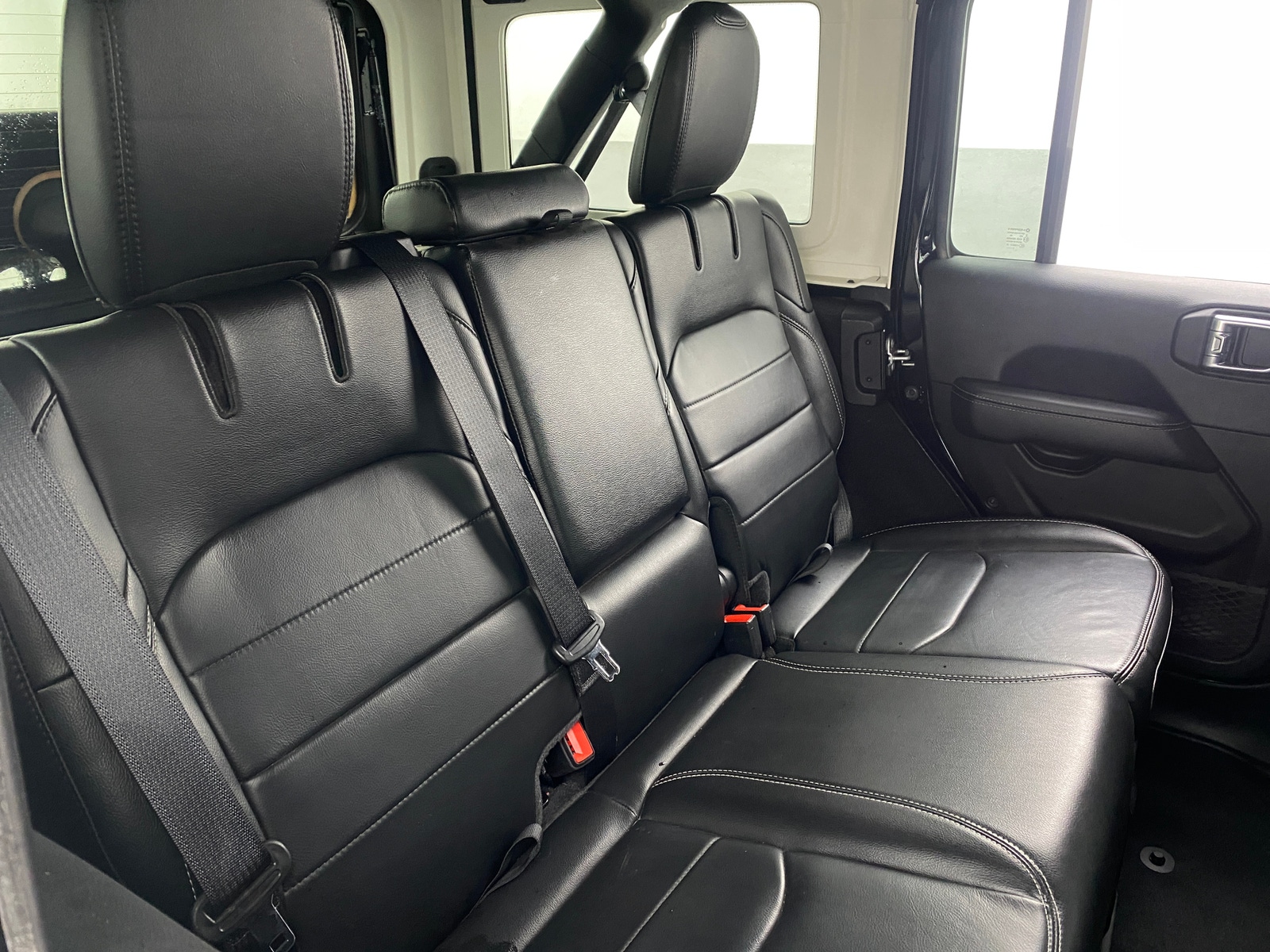 Thumbnail: 2021 Jeep Wrangler - 5