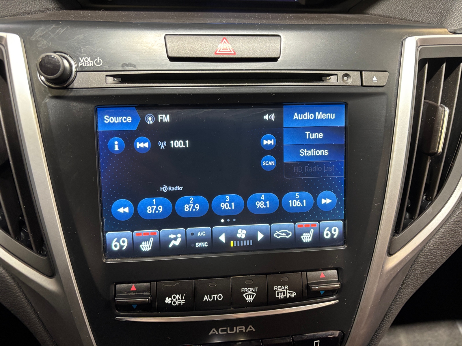 Thumbnail: 2019 Acura TLX - 3