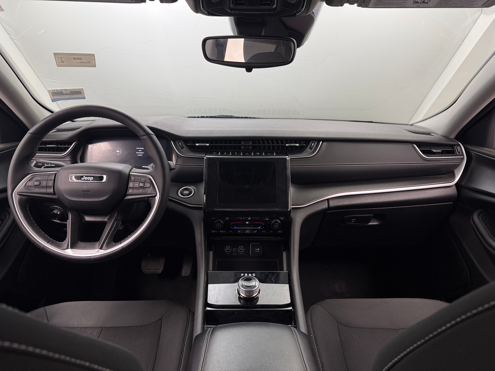 Thumbnail: 2023 Jeep Grand Cherokee - 3