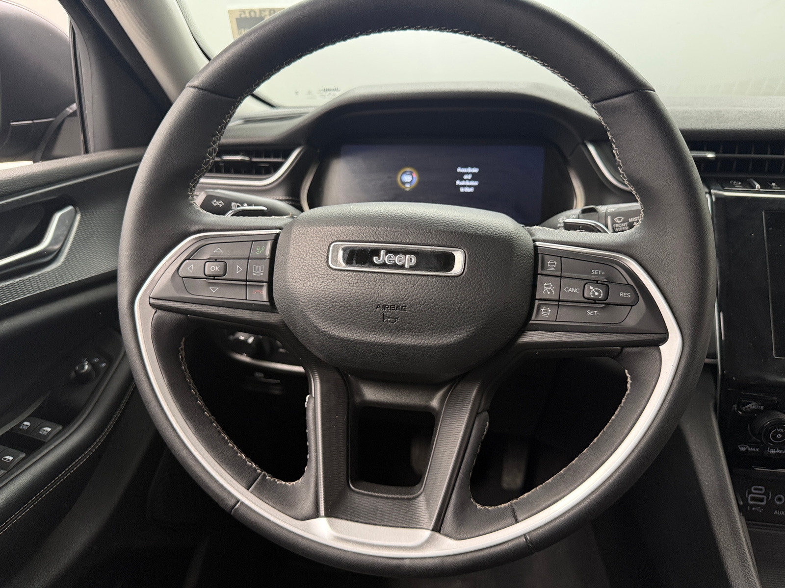 Thumbnail: 2023 Jeep Grand Cherokee - 5