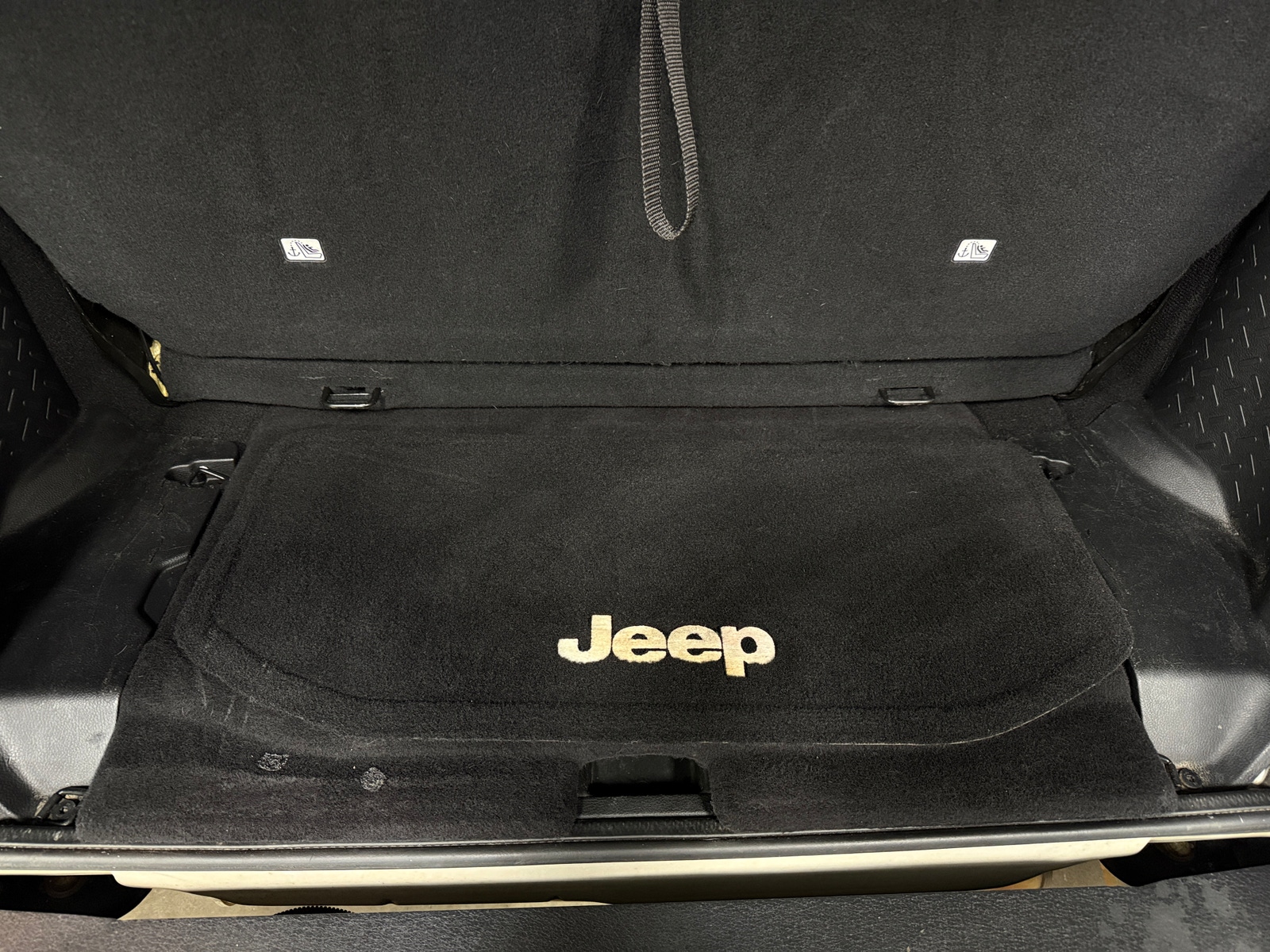 Thumbnail: 2016 Jeep Wrangler - 7