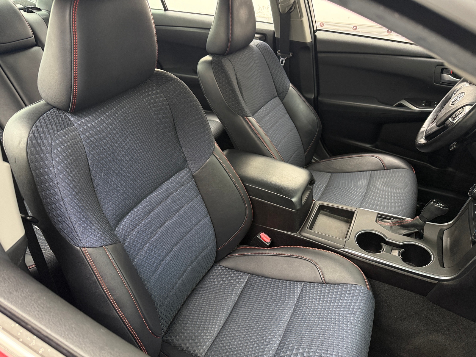 Thumbnail: 2015 Toyota Camry - 2