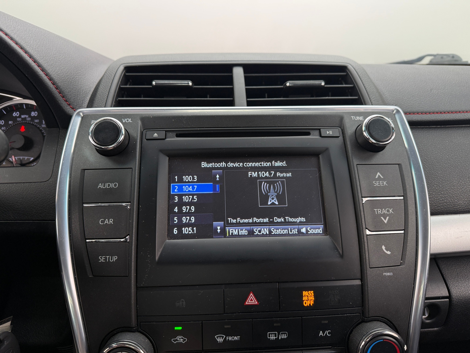 Thumbnail: 2015 Toyota Camry - 4