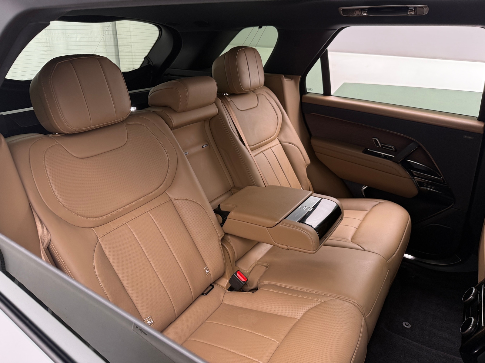 Thumbnail: 2024 Land Rover Range Rover Sport - 5