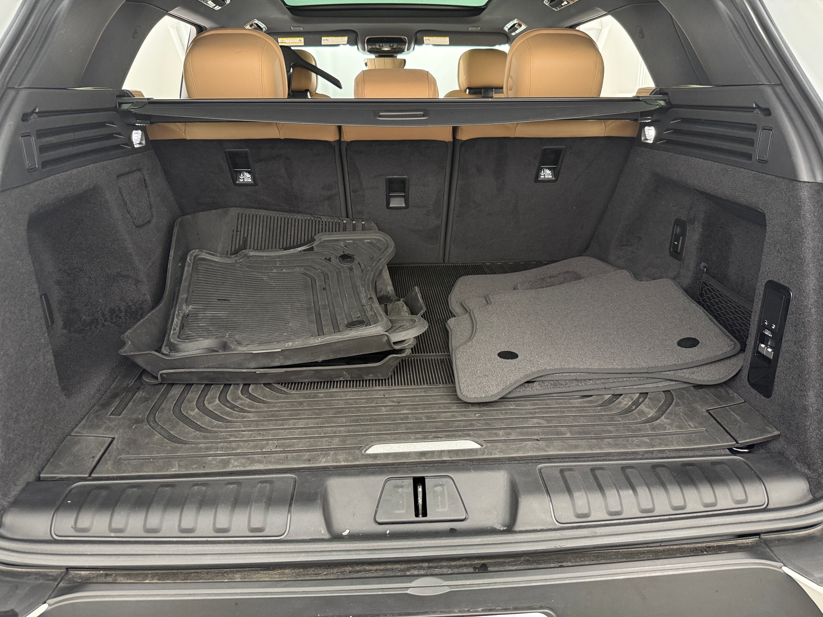 Thumbnail: 2024 Land Rover Range Rover Sport - 6