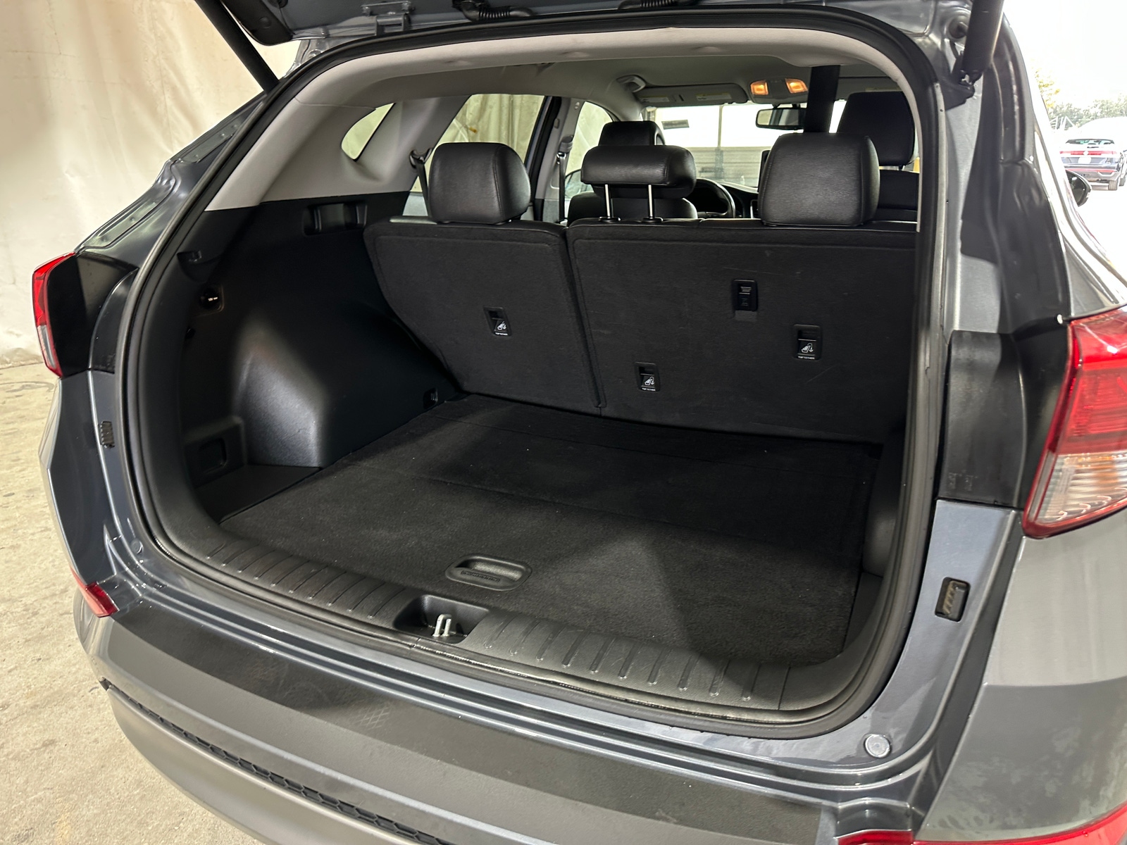 Thumbnail: 2016 Hyundai Tucson - 6