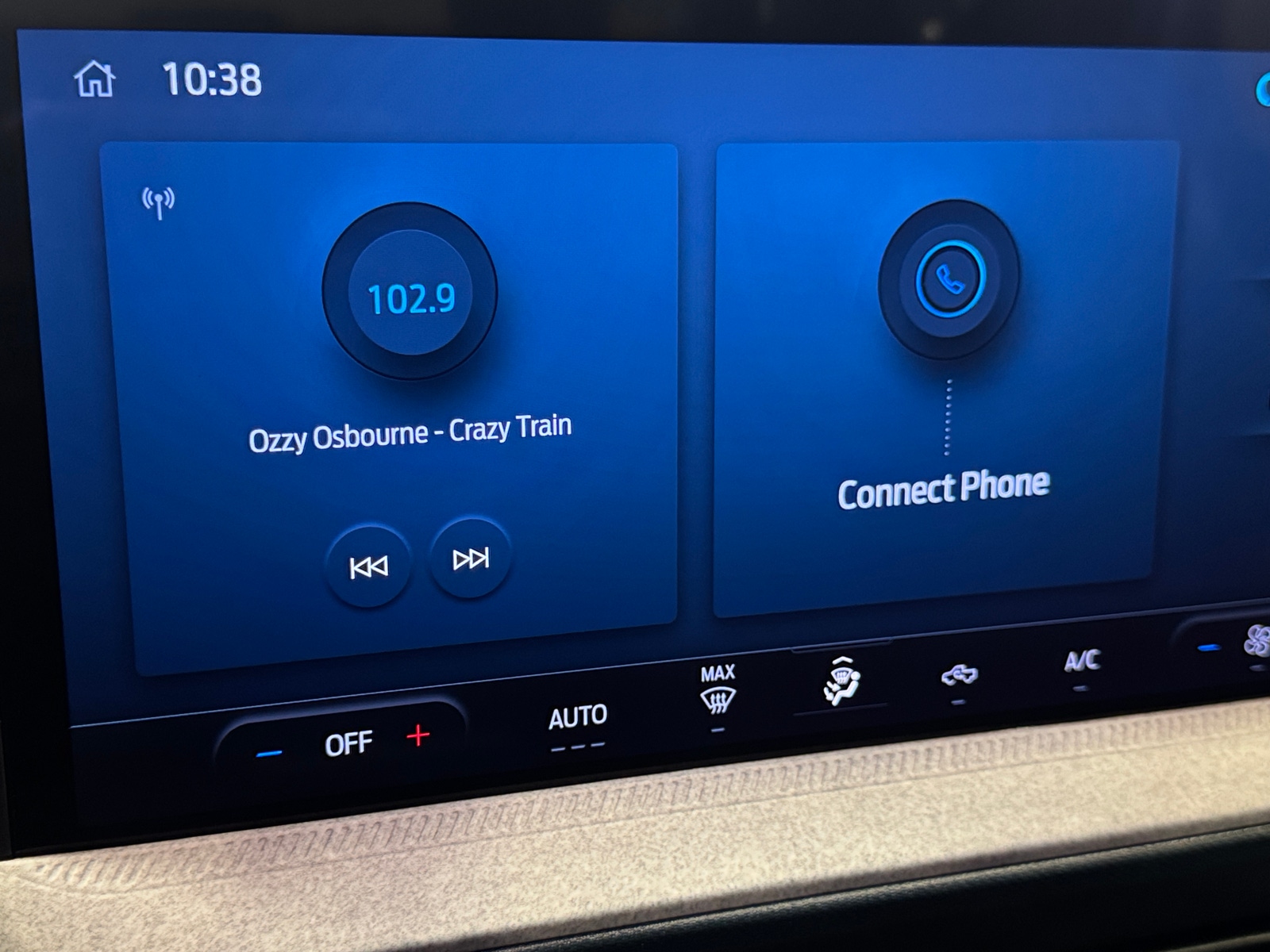 Thumbnail: 2025 Ford Maverick - 4