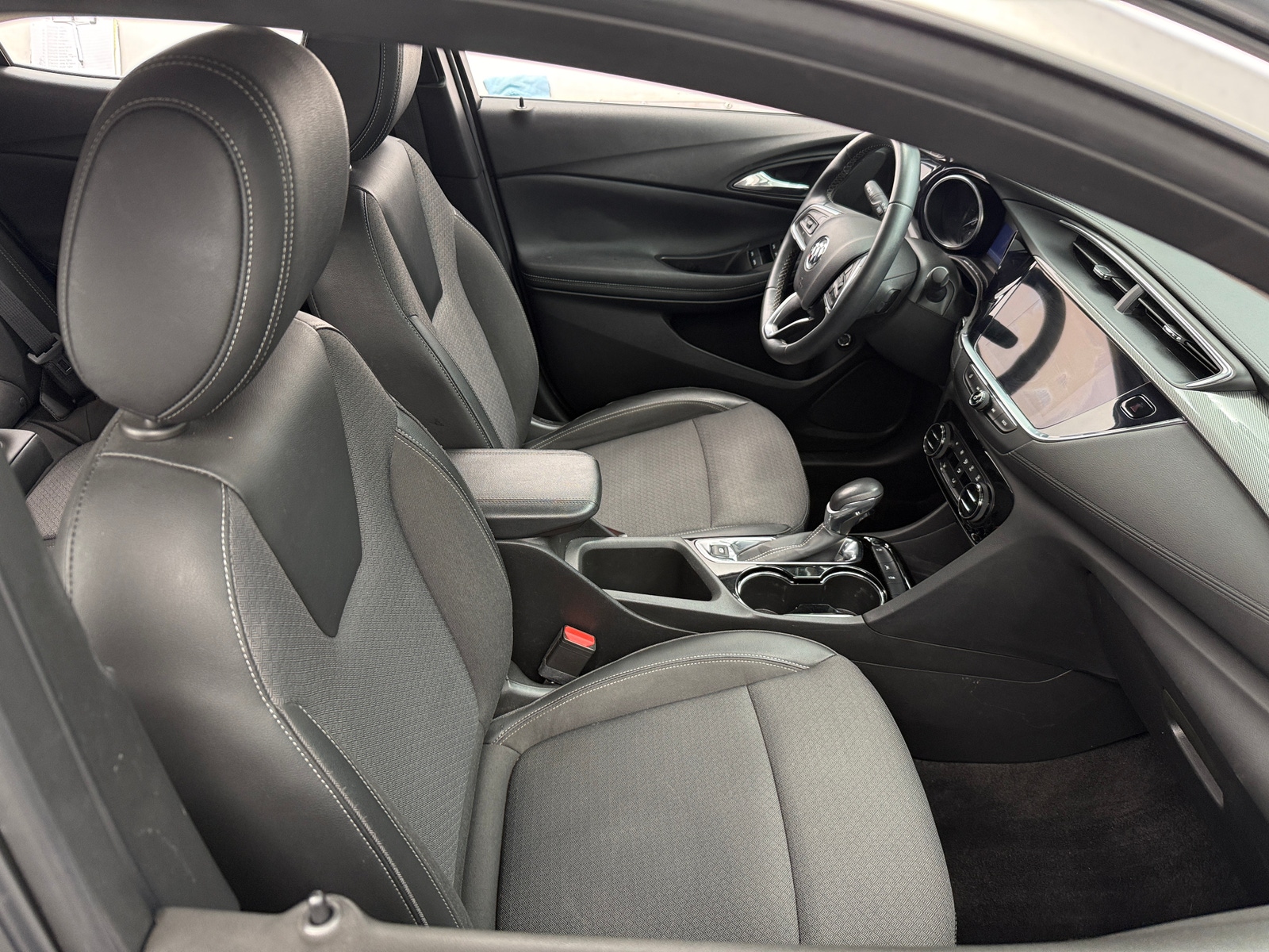 Thumbnail: 2022 Buick Encore GX - 2