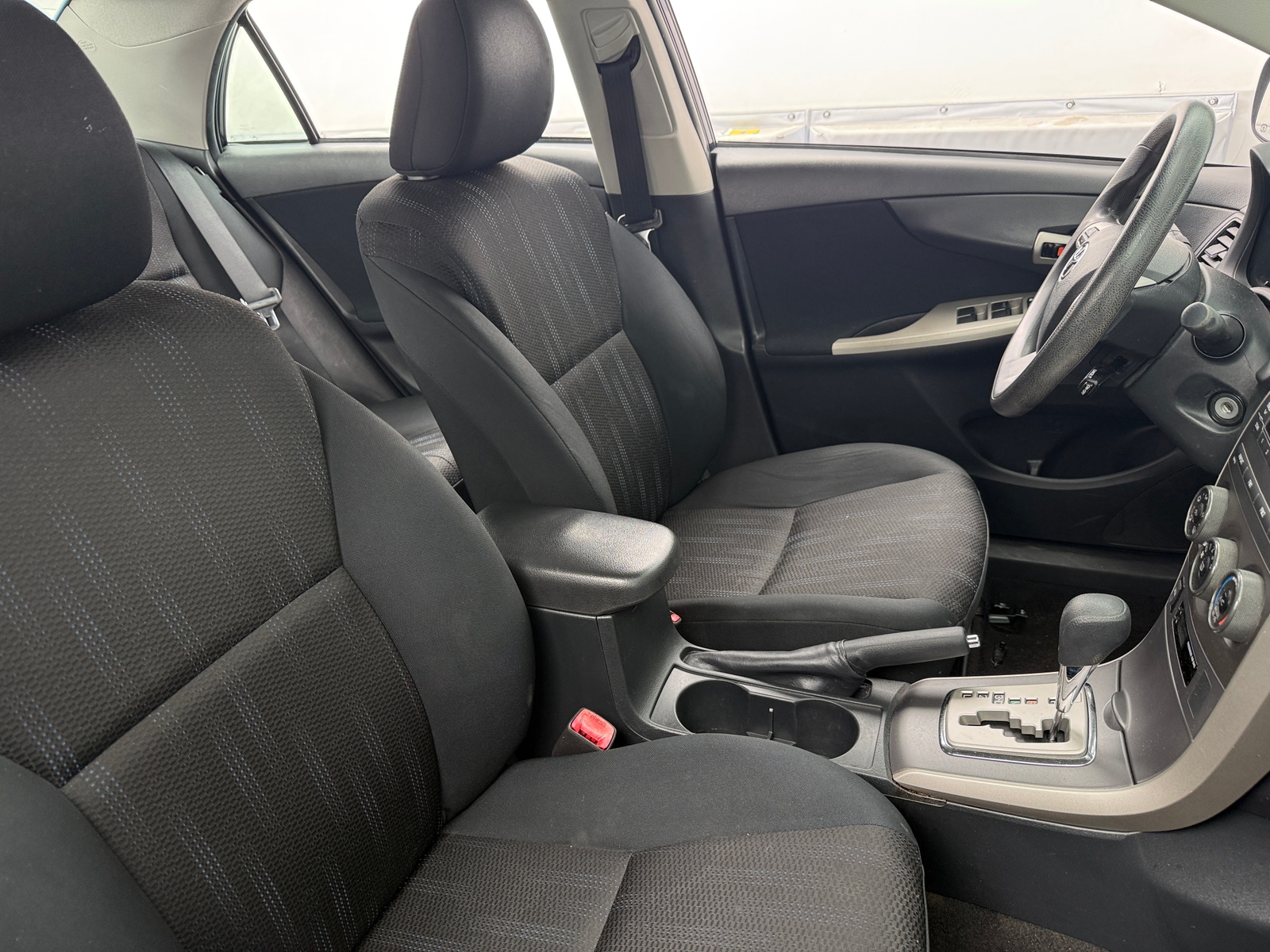 Thumbnail: 2011 Toyota Corolla - 2