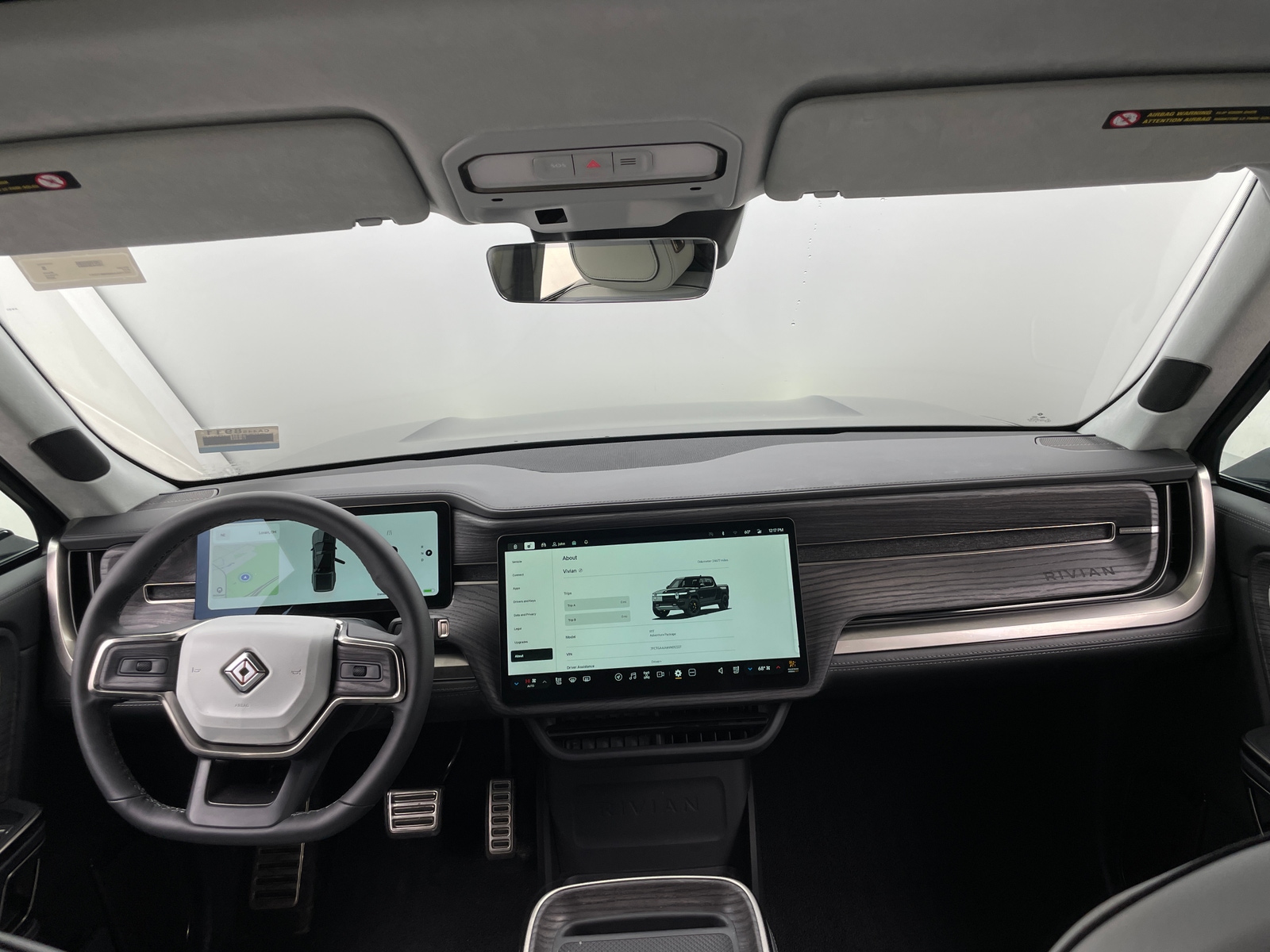 Thumbnail: 2022 Rivian R1T - 2