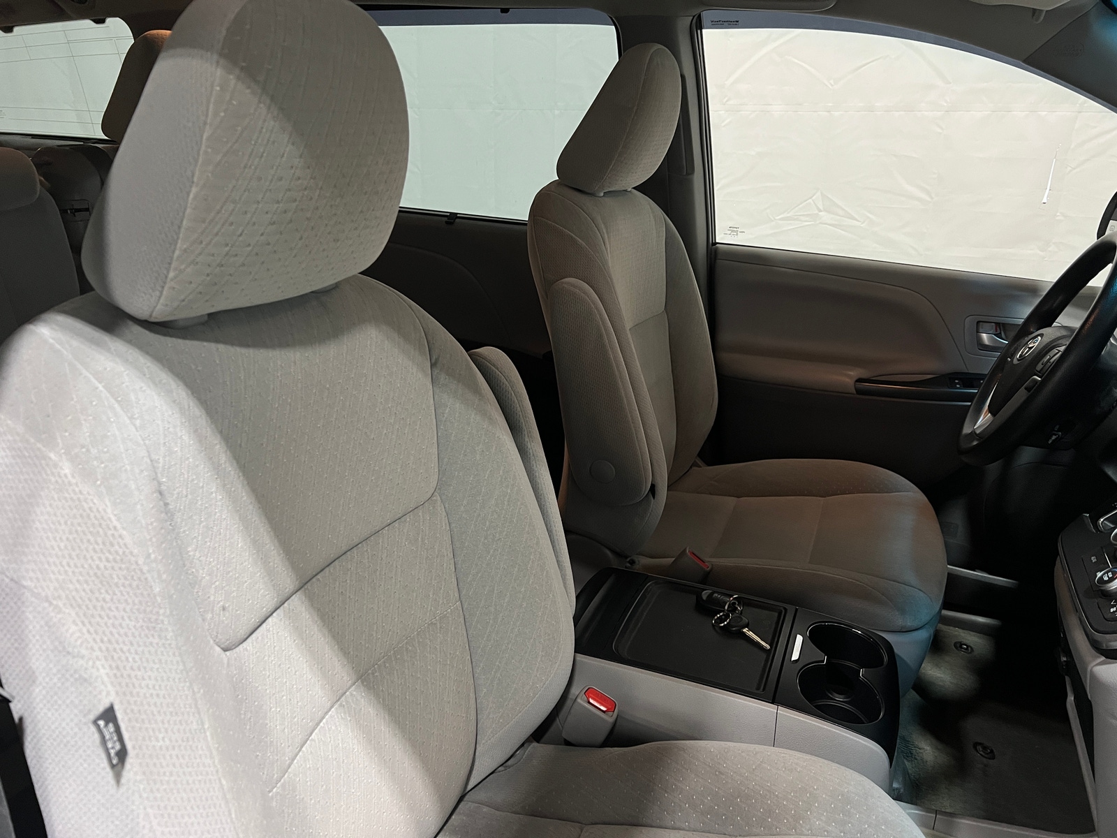 Thumbnail: 2015 Toyota Sienna - 2