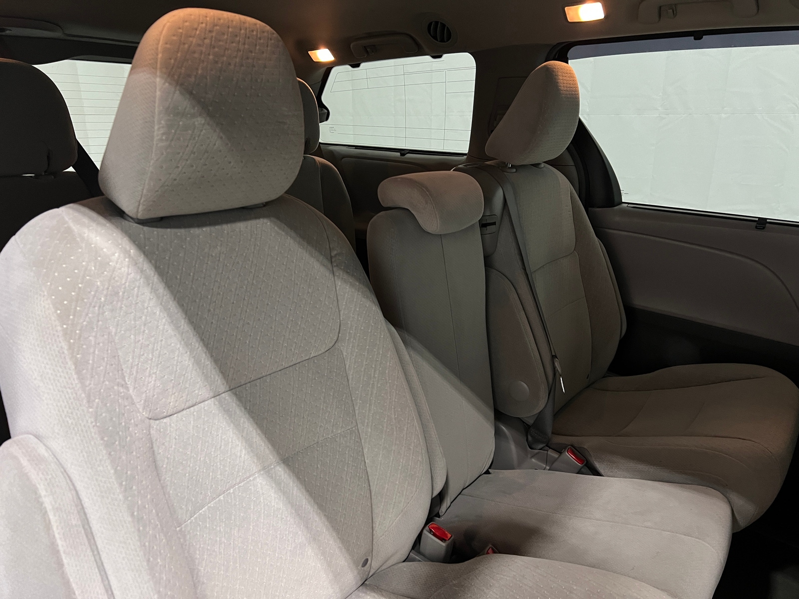 Thumbnail: 2015 Toyota Sienna - 6