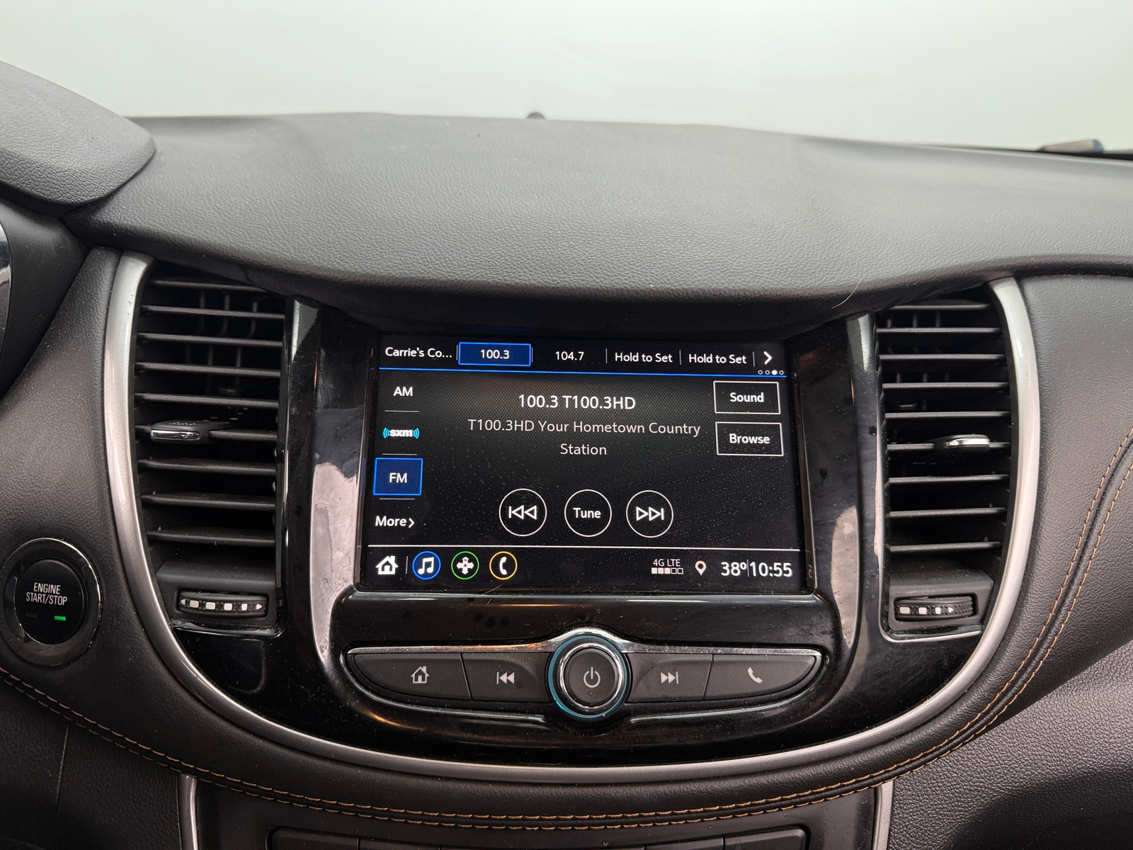 Thumbnail: 2021 Chevrolet Trax - 3