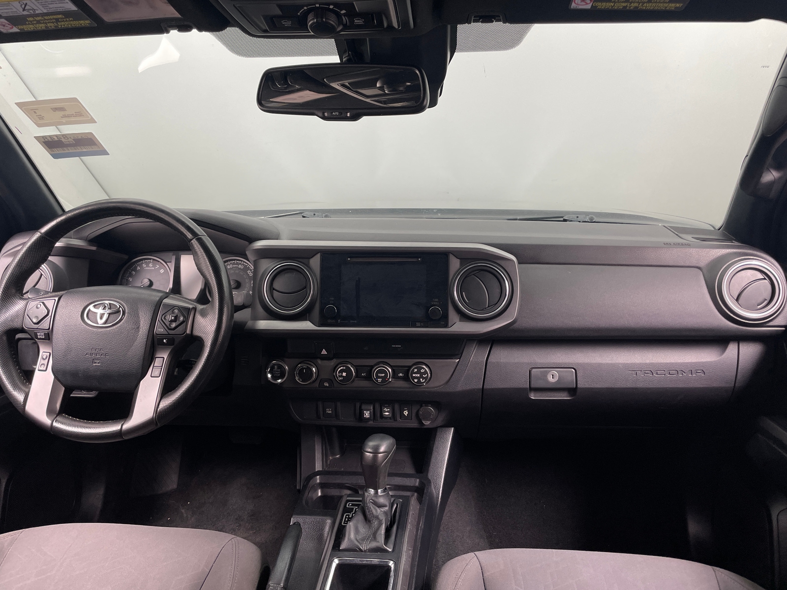 Thumbnail: 2019 Toyota Tacoma - 3