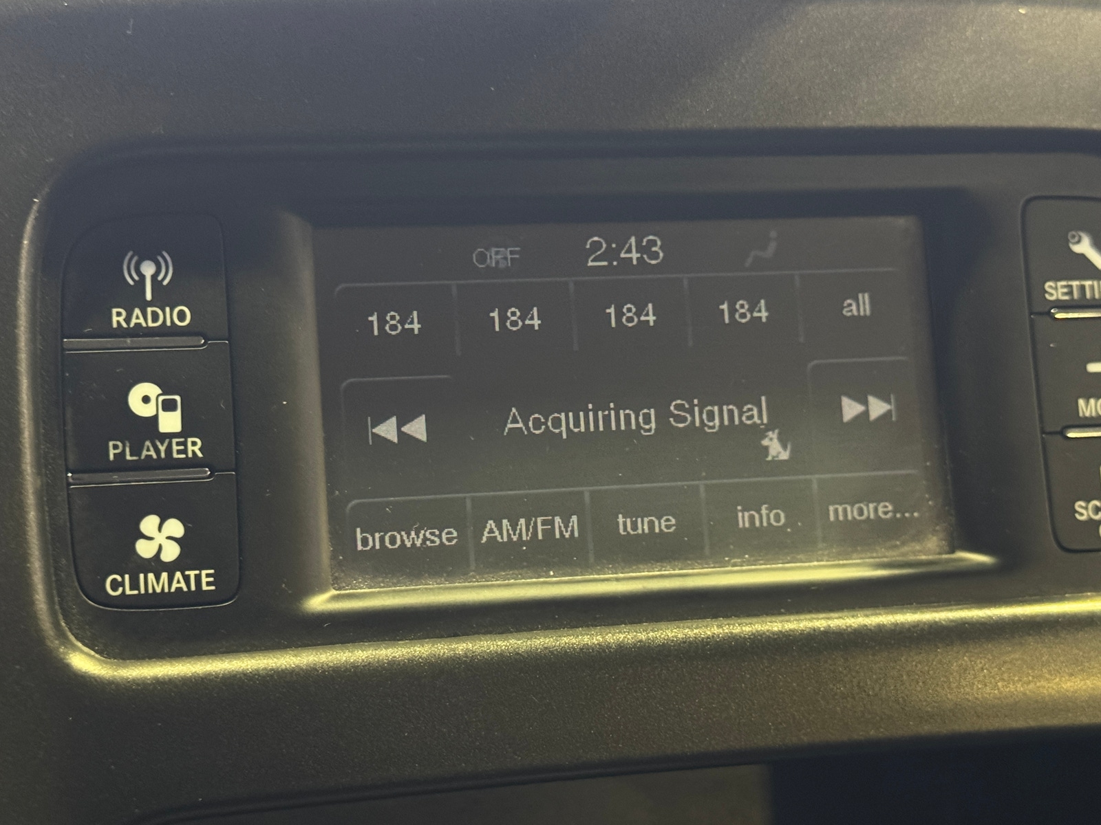 Thumbnail: 2018 Dodge Journey - 4