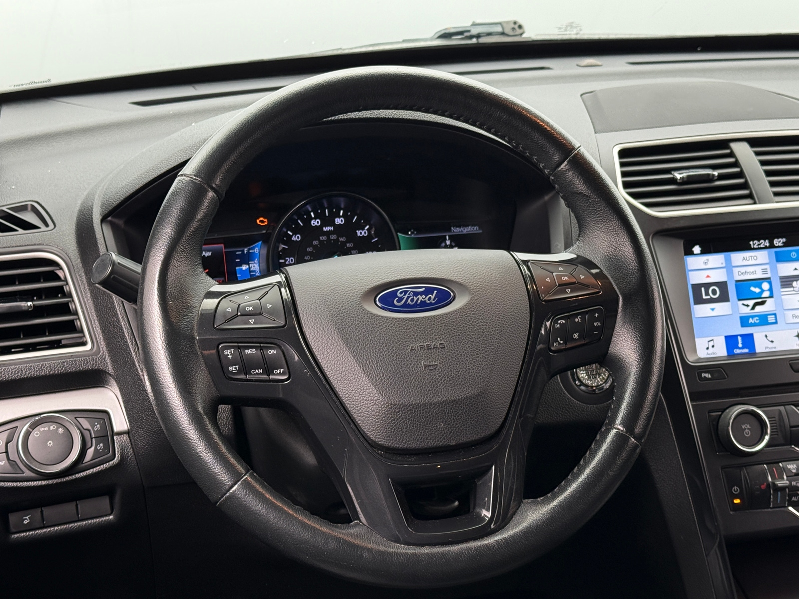 Thumbnail: 2017 Ford Explorer - 5