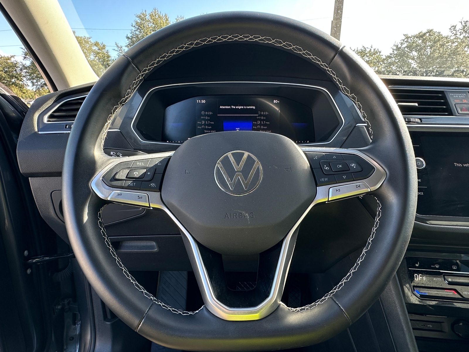 Thumbnail: 2024 Volkswagen Tiguan - 4