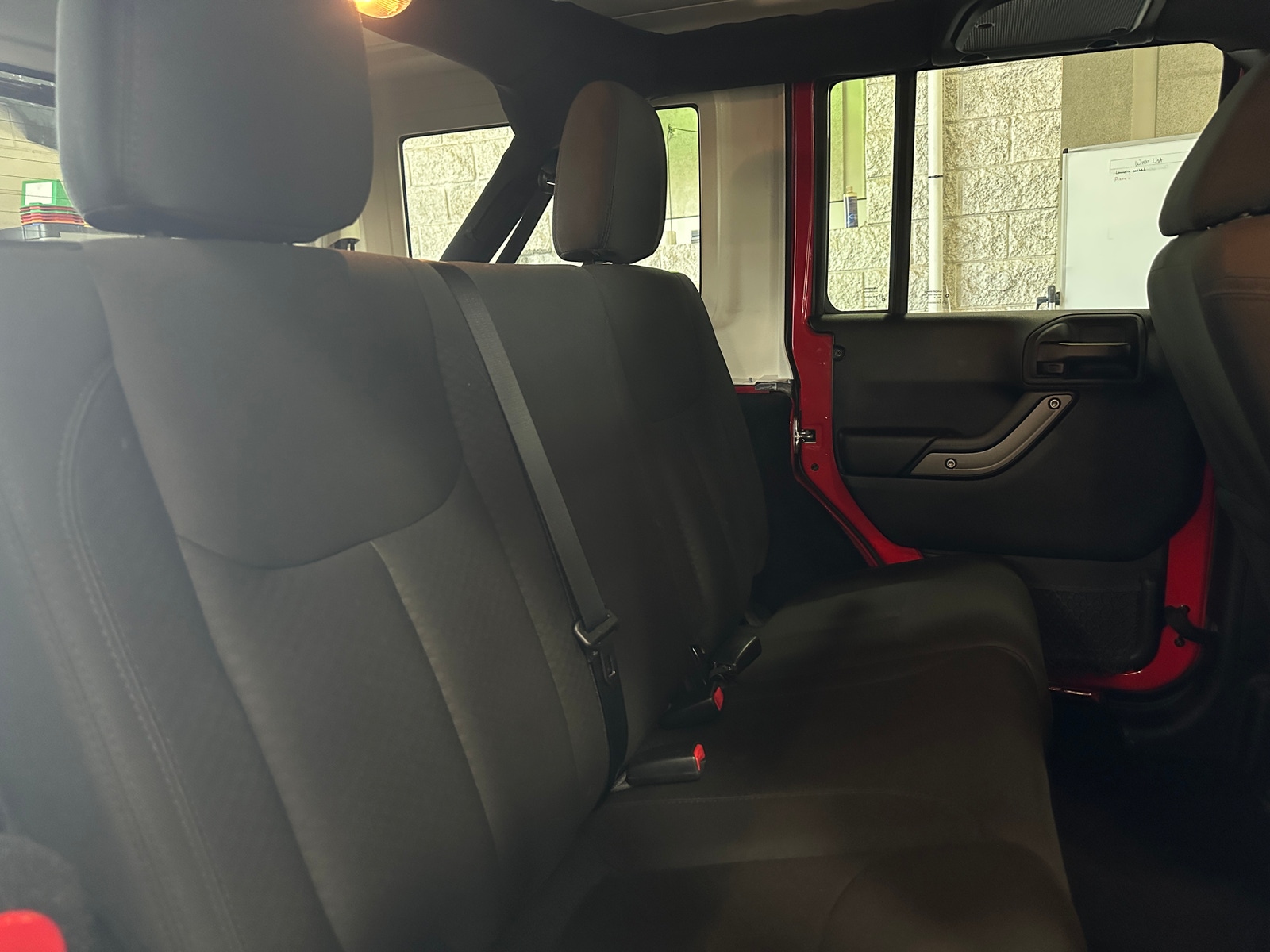 Thumbnail: 2016 Jeep Wrangler - 6