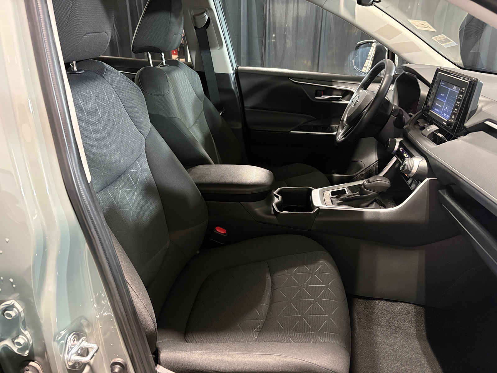 Thumbnail: 2022 Toyota RAV4 - 2