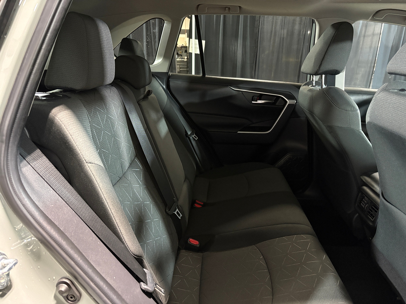 Thumbnail: 2022 Toyota RAV4 - 6