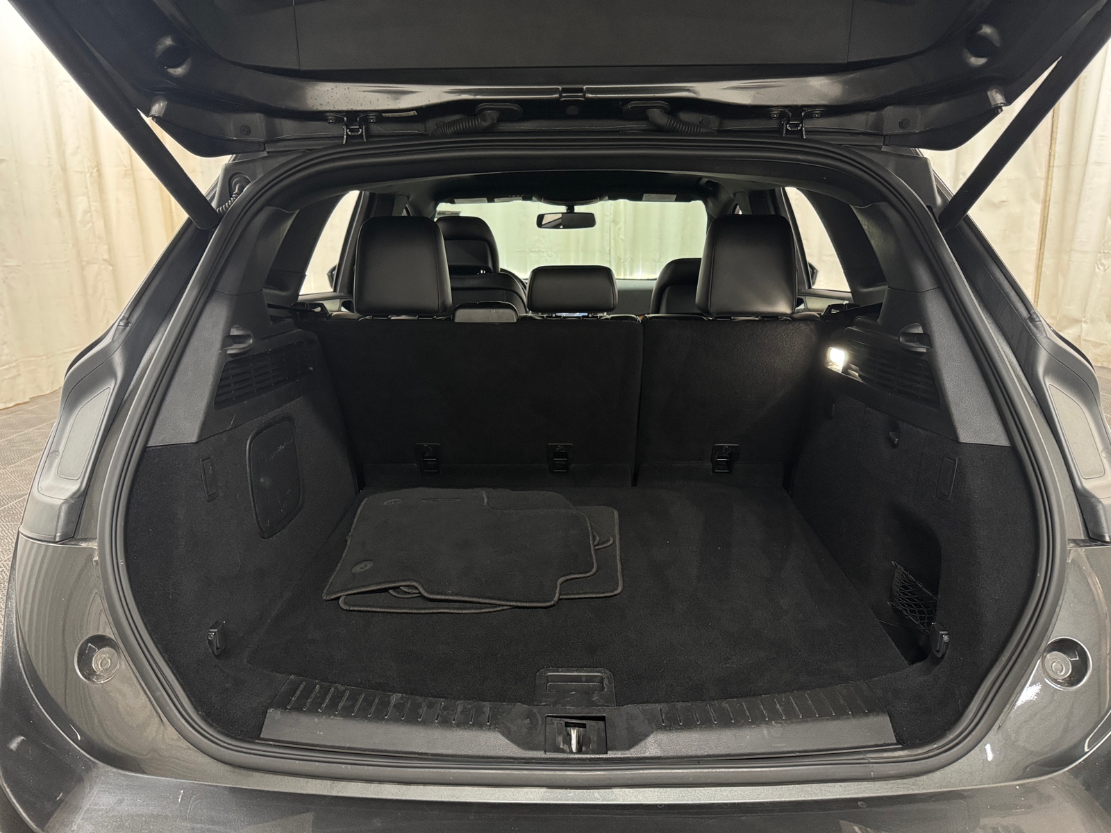 Thumbnail: 2017 Lincoln MKC - 6