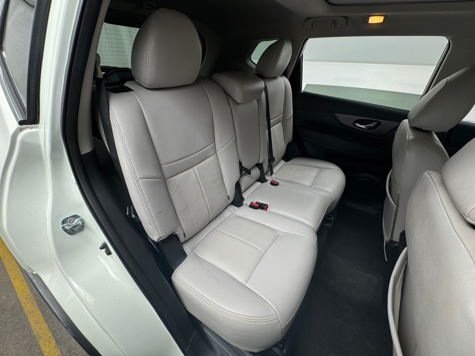 Thumbnail: 2016 Nissan Rogue - 6