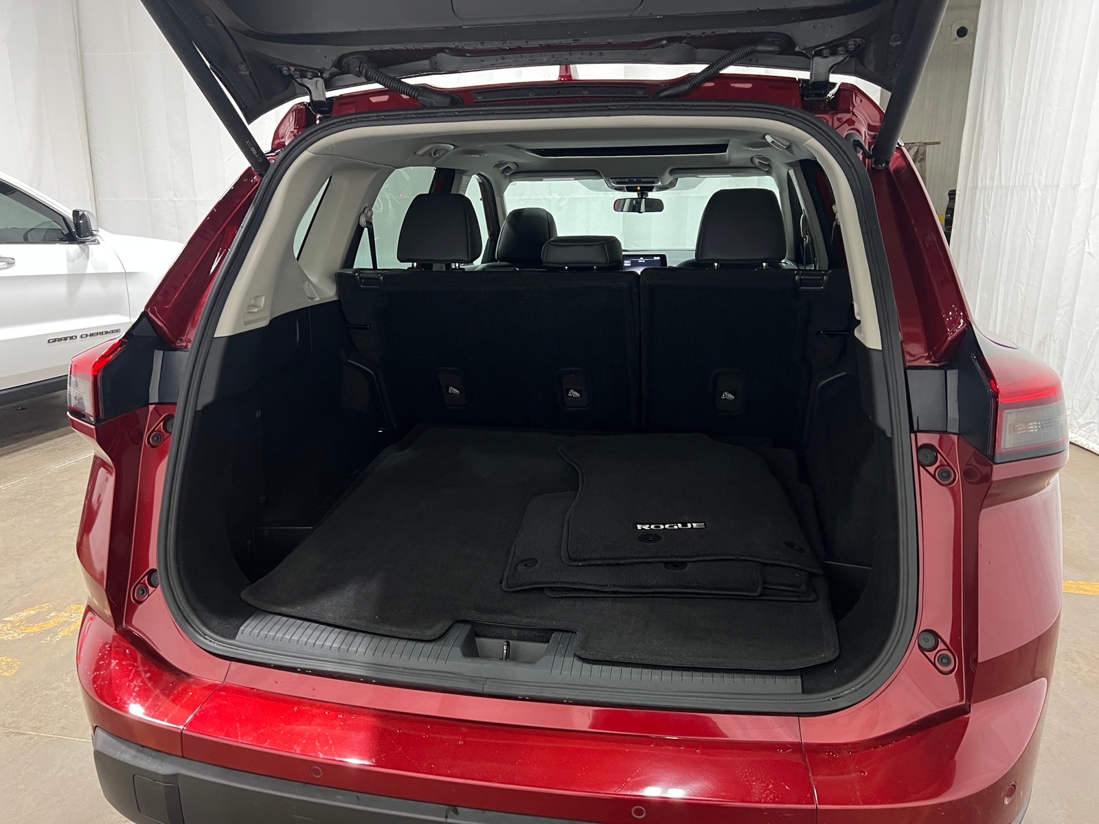 Thumbnail: 2024 Nissan Rogue - 7